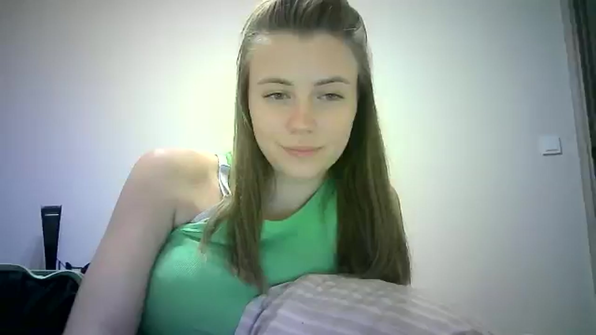 Gallery image thumbnail from Sulfate0's myfreecams stream on, 08/02/2024, 13:06 image 18 of 20