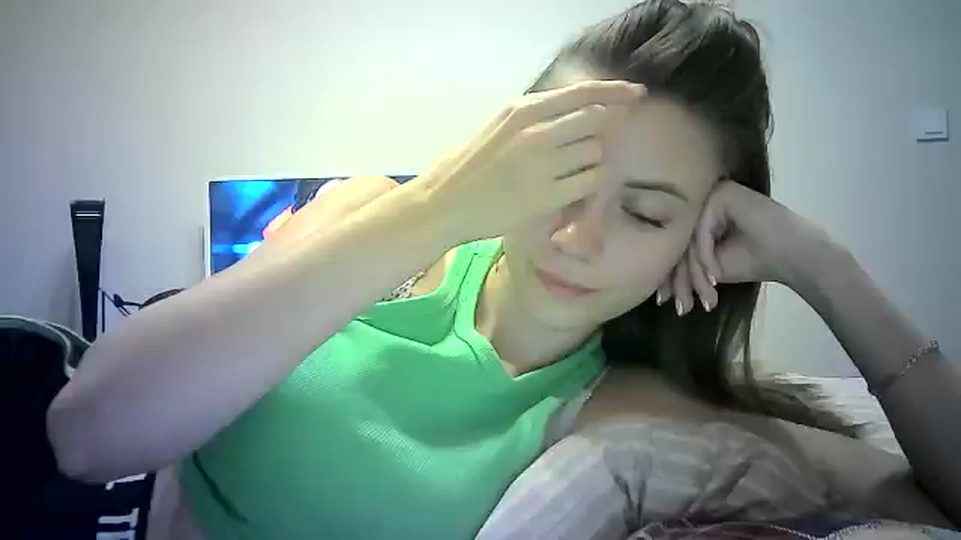 Gallery image thumbnail from Sulfate0's myfreecams stream on, 08/02/2024, 13:36 image 17 of 20