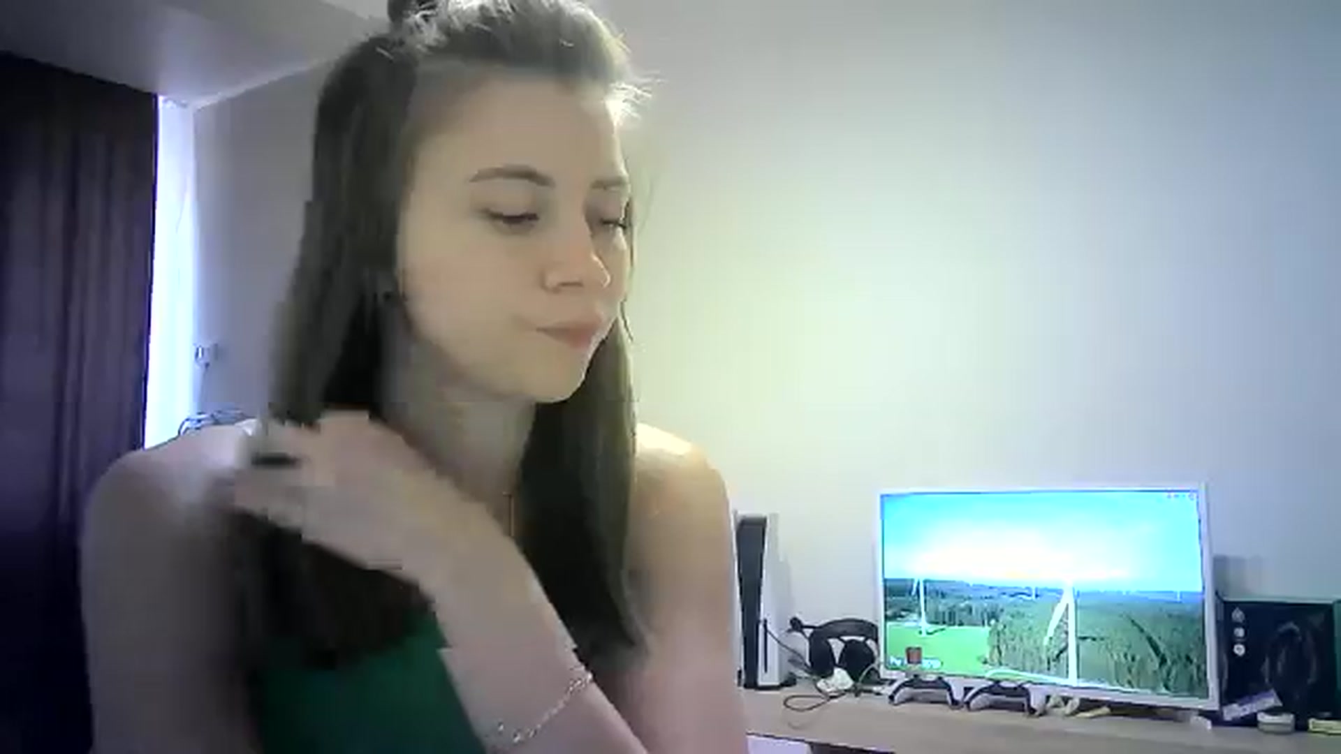 Gallery image thumbnail from Sulfate0's myfreecams stream on, 08/03/2024, 08:31 image 11 of 20