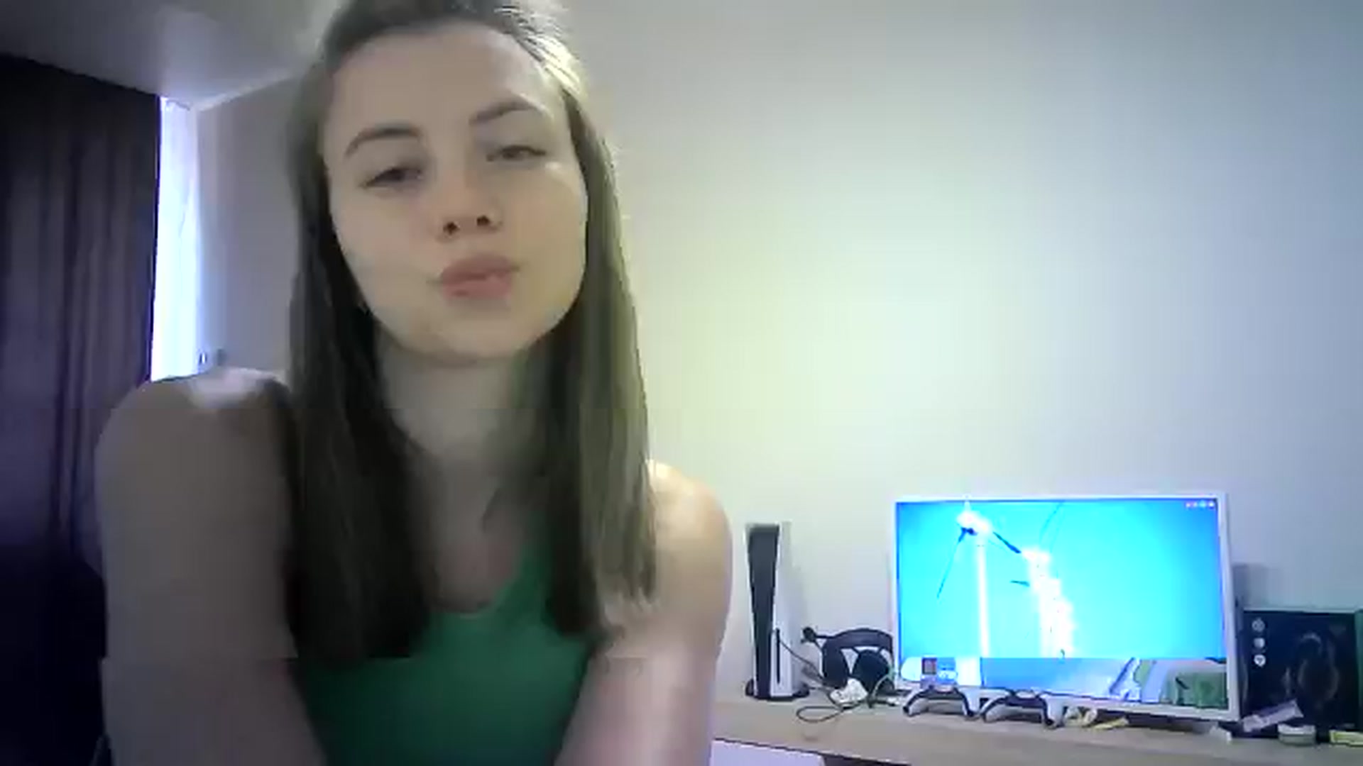 Gallery image thumbnail from Sulfate0's myfreecams stream on, 08/03/2024, 08:31 image 10 of 20
