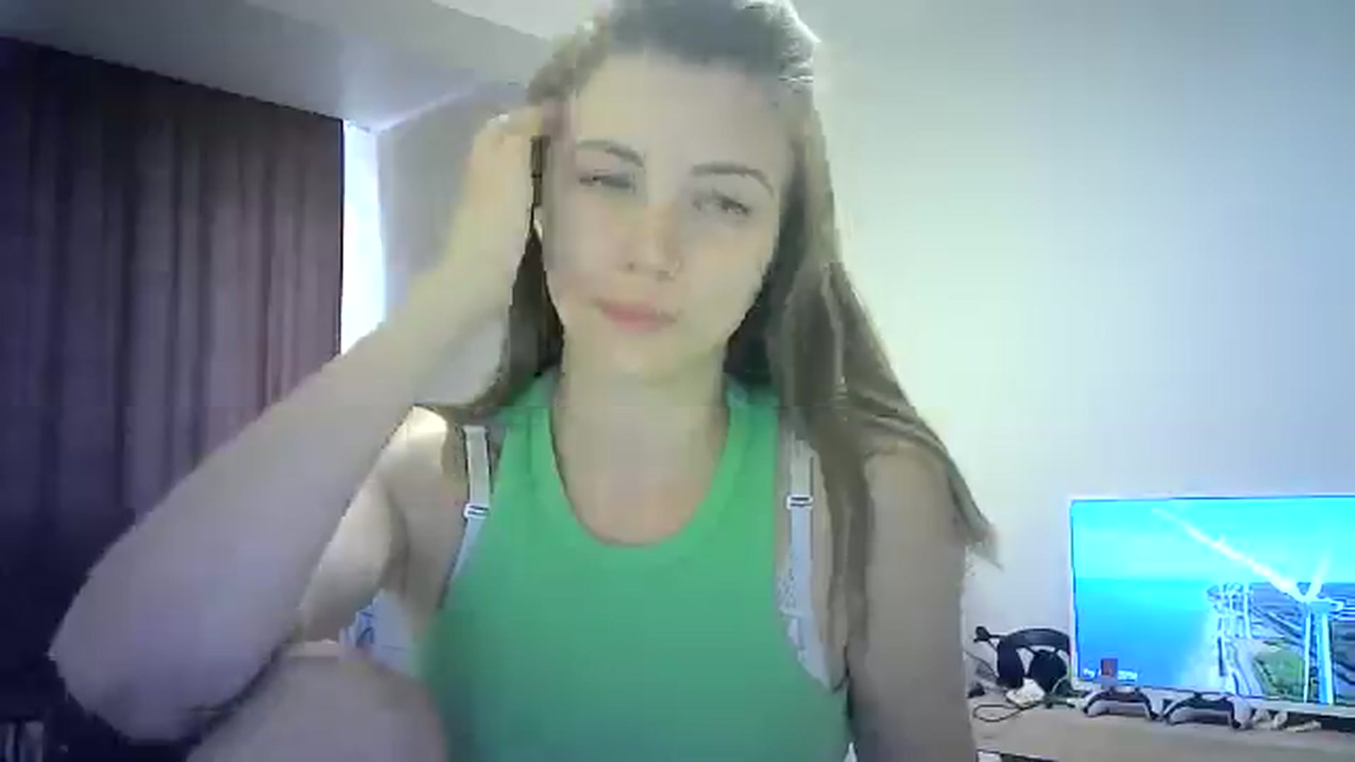 Gallery image thumbnail from Sulfate0's myfreecams stream on, 08/03/2024, 09:31 image 14 of 20
