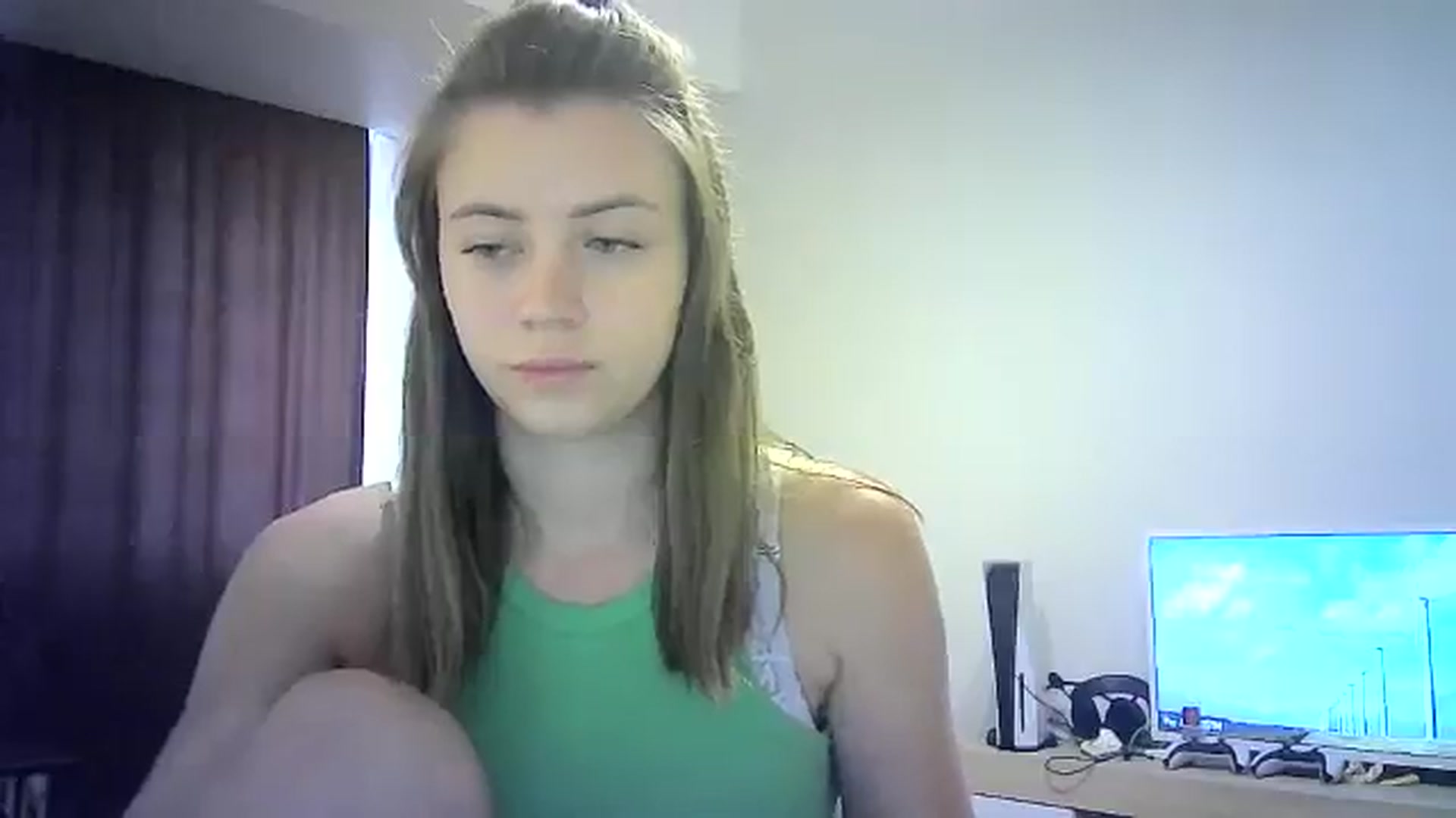 Gallery image thumbnail from Sulfate0's myfreecams stream on, 08/03/2024, 09:31 image 12 of 20