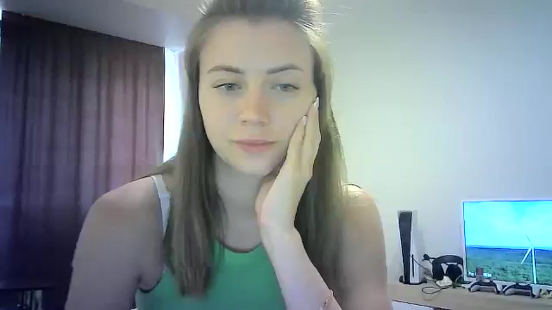 Gallery image thumbnail from Sulfate0's myfreecams stream on, 08/03/2024, 10:45 image 14 of 20