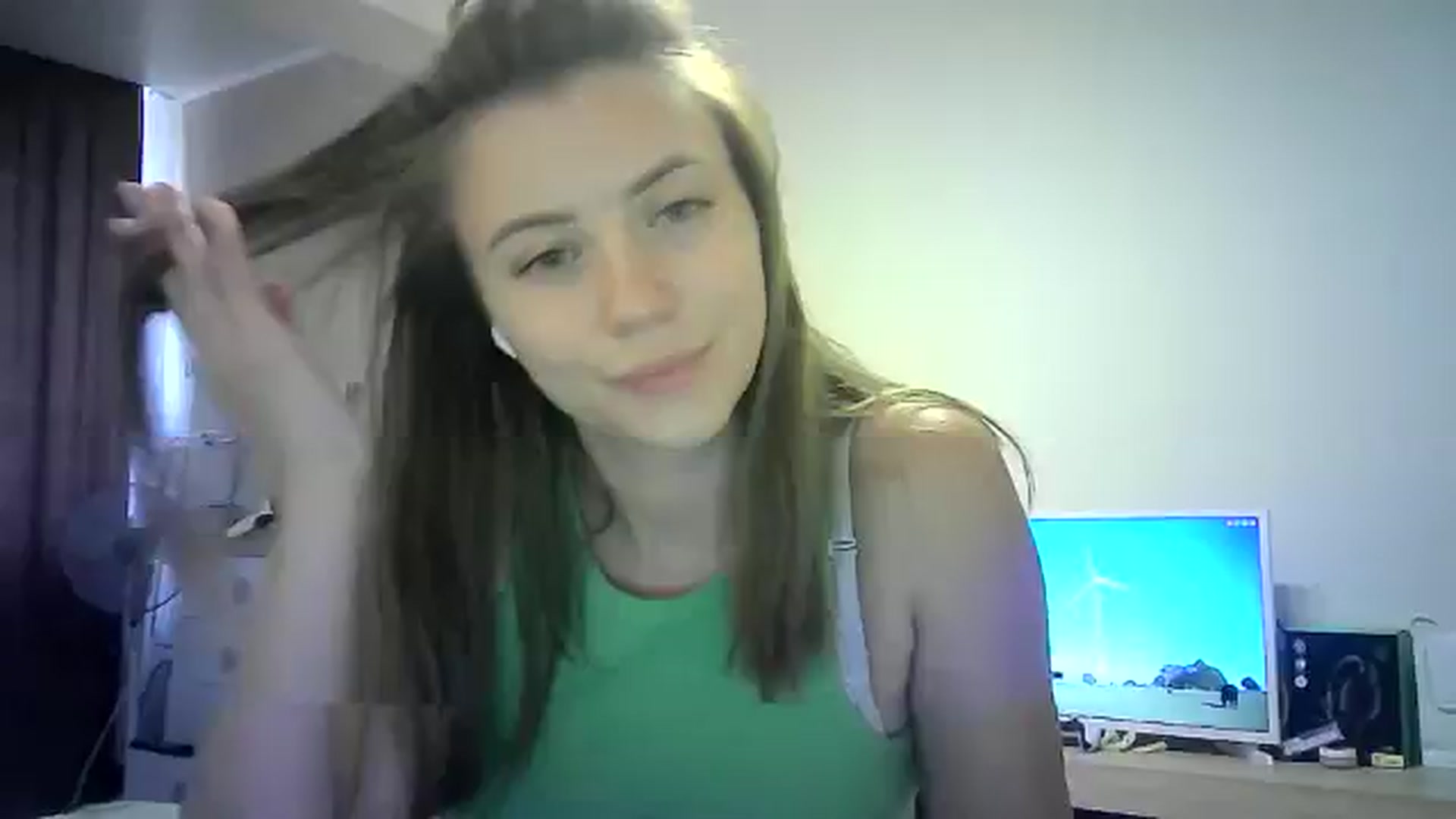Gallery image thumbnail from Sulfate0's myfreecams stream on, 08/03/2024, 10:45 image 8 of 20