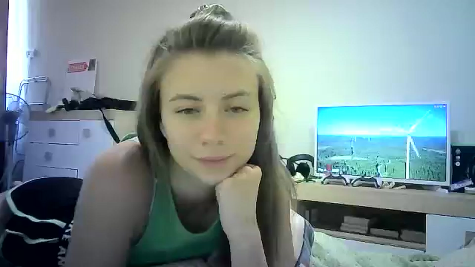 Gallery image thumbnail from Sulfate0's myfreecams stream on, 08/03/2024, 11:25 image 14 of 20