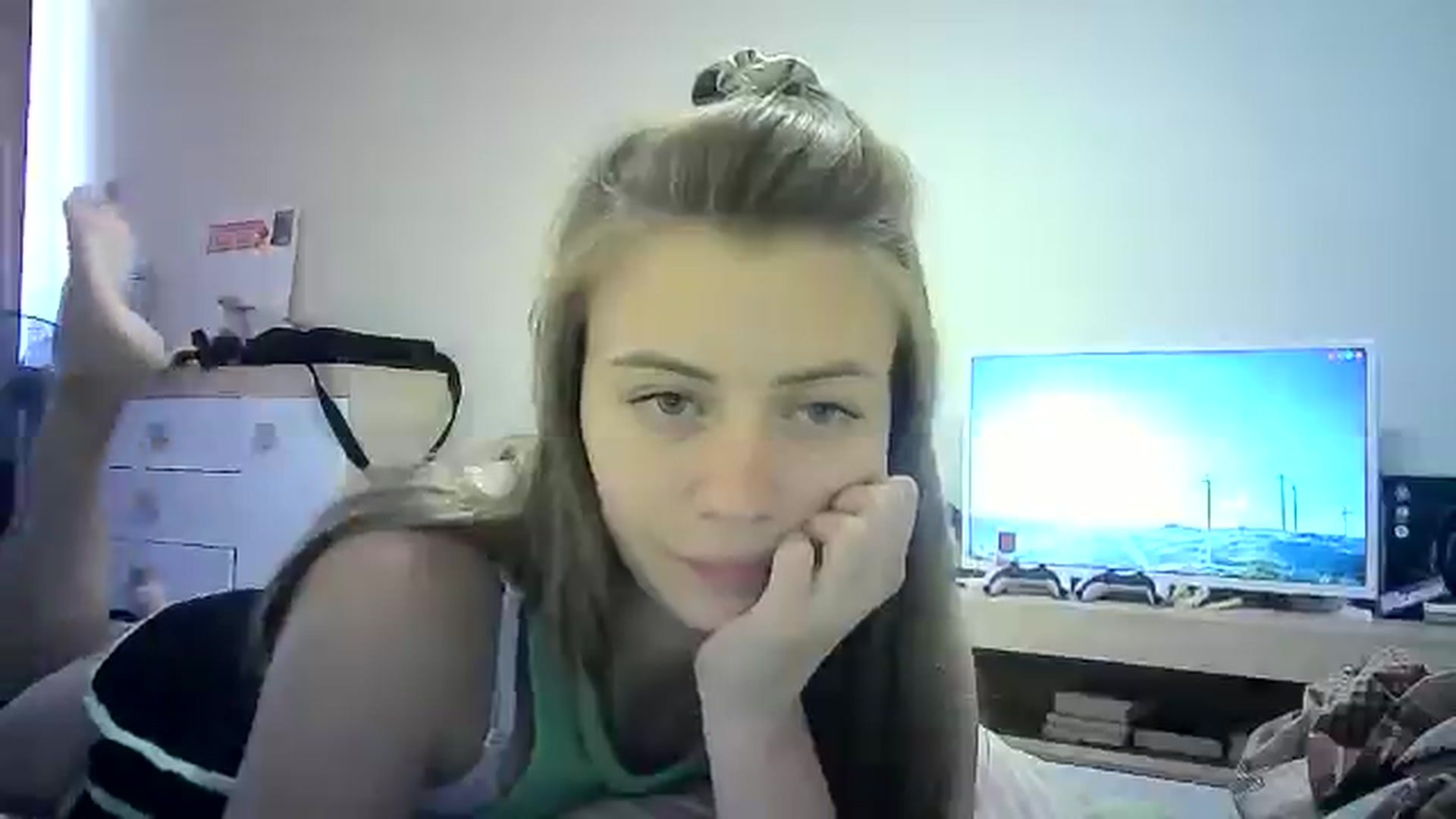 Gallery image thumbnail from Sulfate0's myfreecams stream on, 08/03/2024, 11:25 image 17 of 20