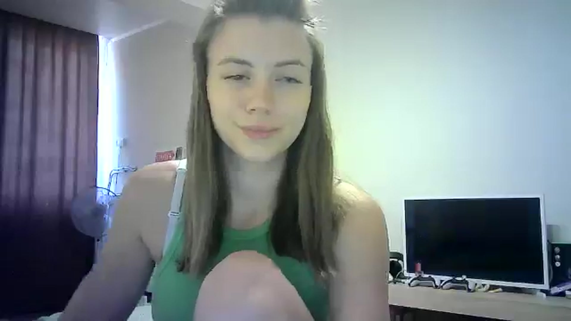 Gallery image thumbnail from Sulfate0's myfreecams stream on, 08/03/2024, 13:28 image 3 of 20