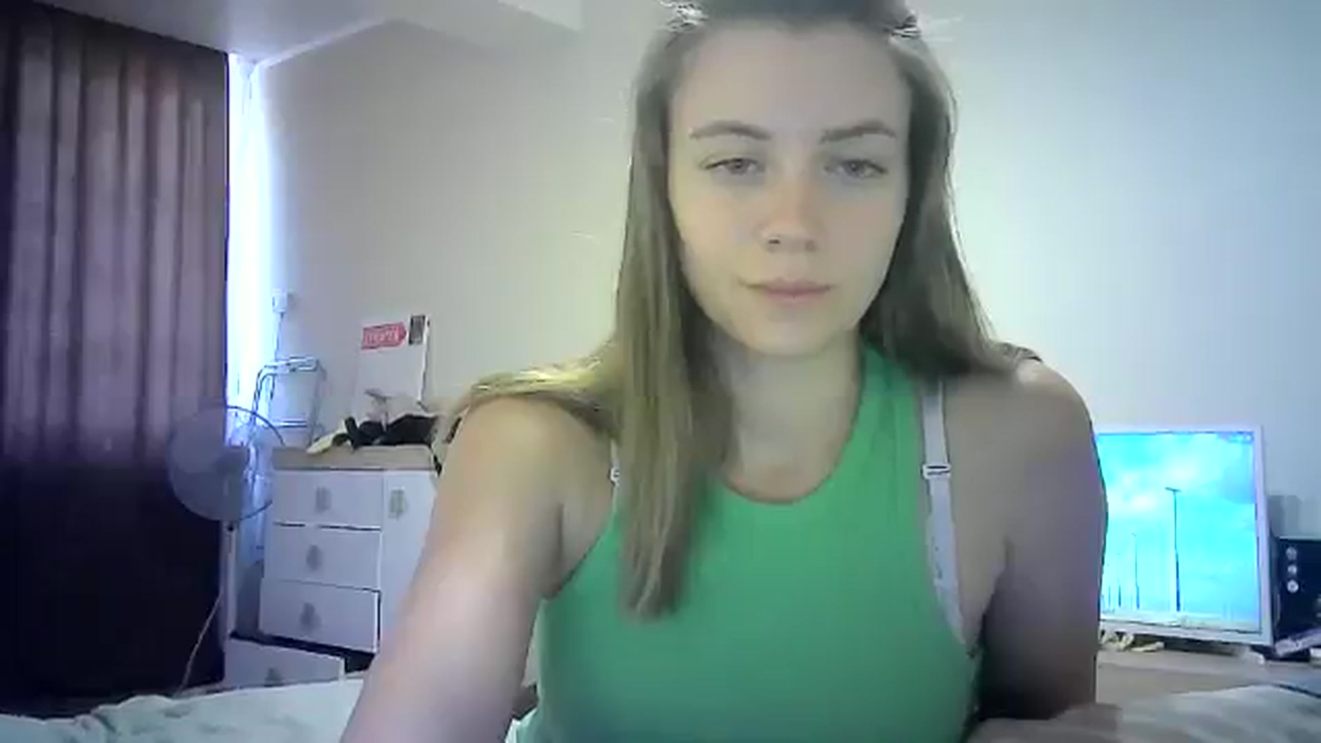 Gallery image thumbnail from Sulfate0's myfreecams stream on, 08/03/2024, 13:28 image 14 of 20