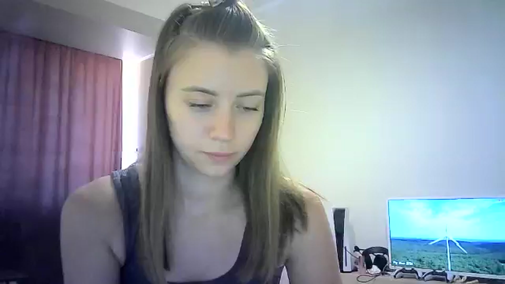 Gallery image thumbnail from Sulfate0's myfreecams stream on, 08/04/2024, 08:51 image 10 of 20