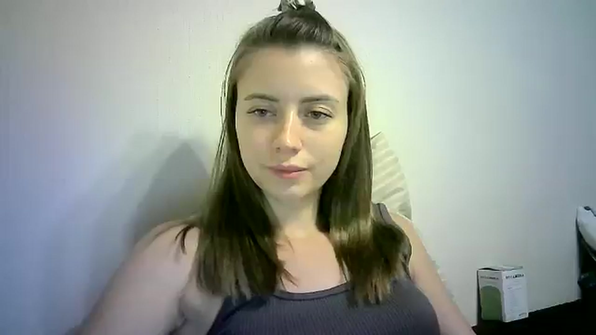 Gallery image thumbnail from Sulfate0's myfreecams stream on, 08/04/2024, 09:40 image 15 of 20
