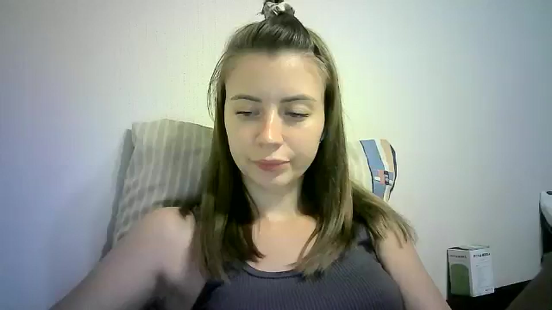 Gallery image thumbnail from Sulfate0's myfreecams stream on, 08/04/2024, 09:40 image 7 of 20
