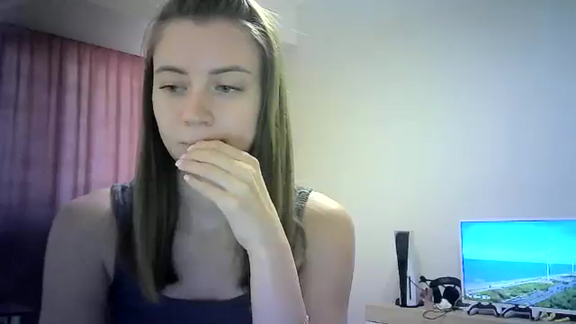 Gallery image thumbnail from Sulfate0's myfreecams stream on, 08/04/2024, 10:38 image 8 of 20