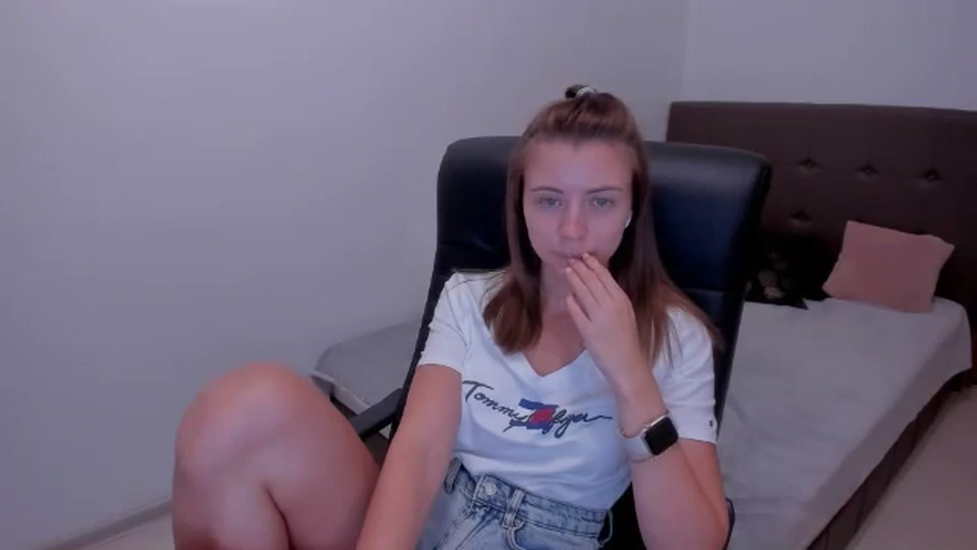 Gallery image thumbnail from Sulfate0's myfreecams stream on, 08/05/2024, 07:27 image 19 of 20