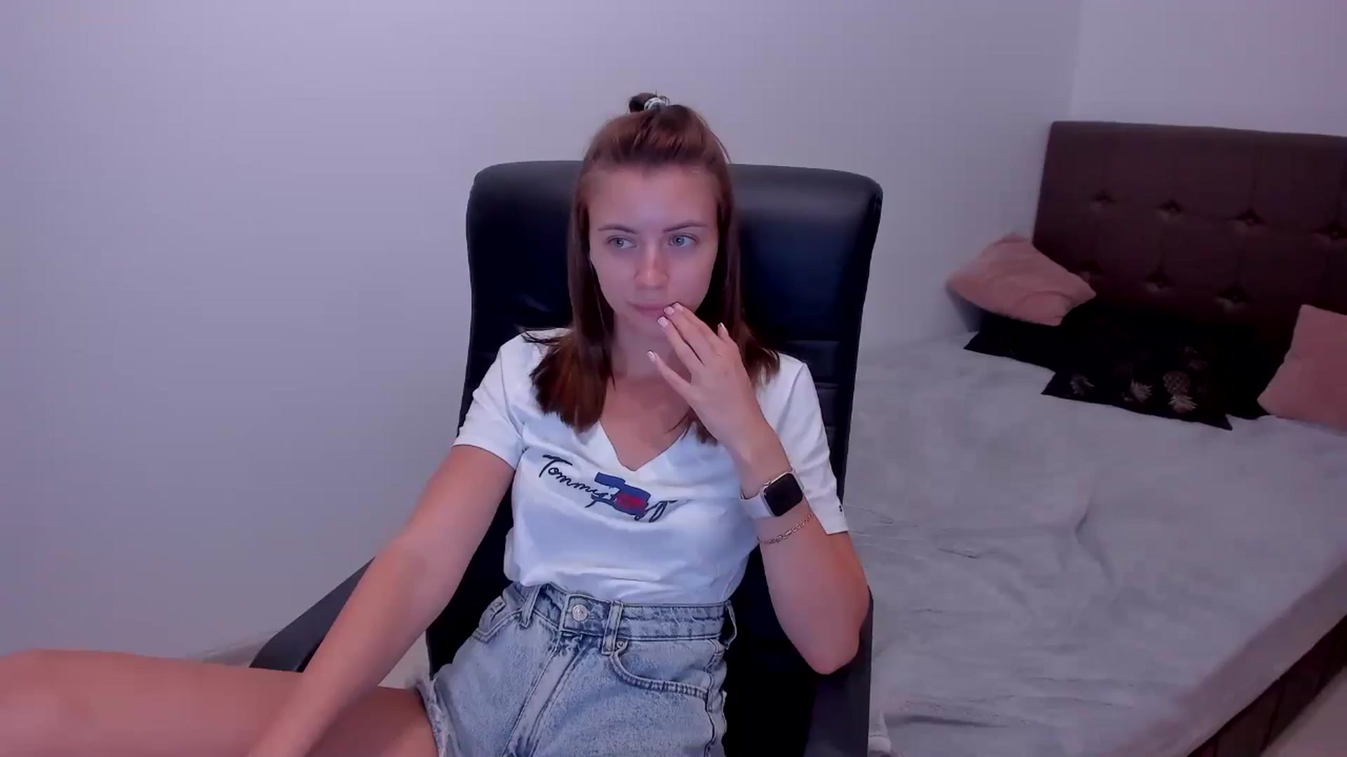 Gallery image thumbnail from Sulfate0's myfreecams stream on, 08/05/2024, 08:51 image 12 of 20