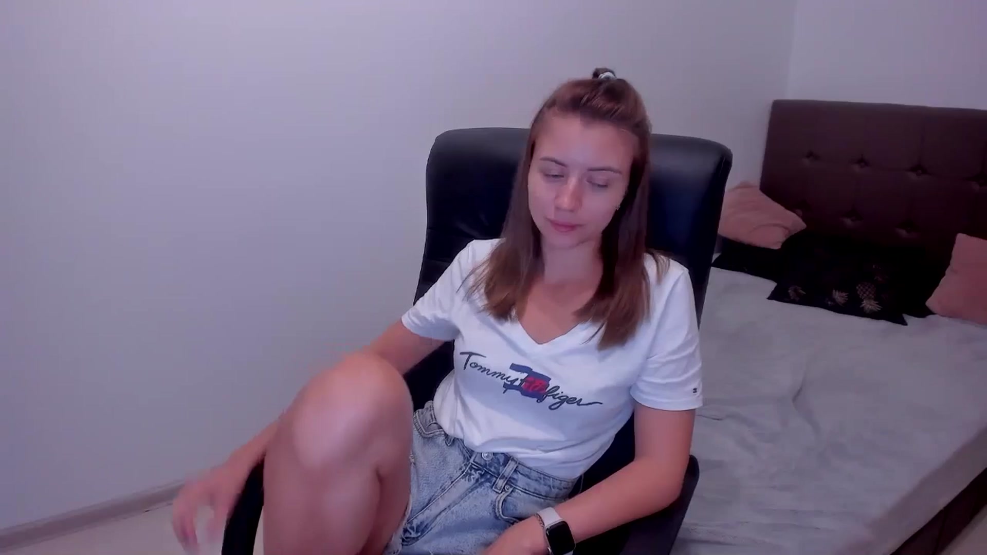 Gallery image thumbnail from Sulfate0's myfreecams stream on, 08/05/2024, 09:11 image 4 of 20