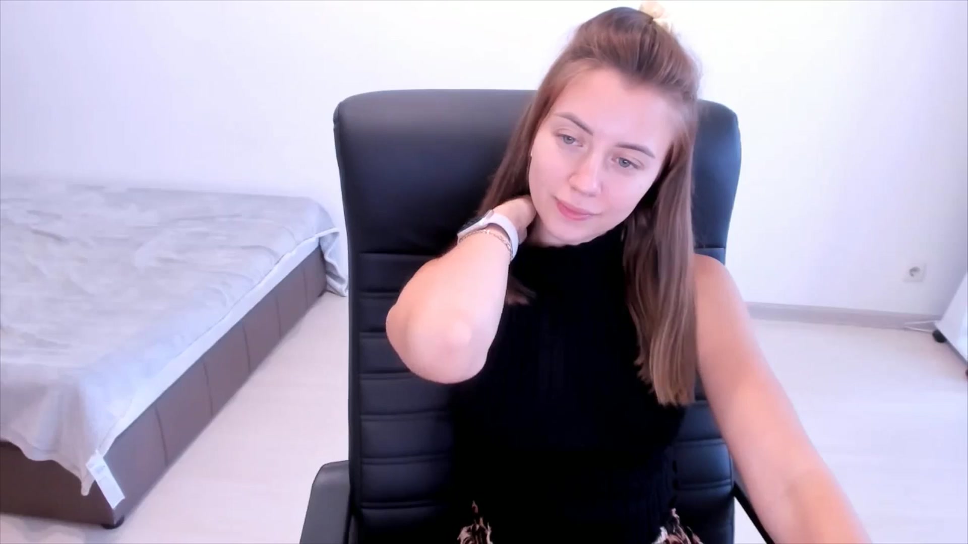 Gallery image thumbnail from Sulfate0's myfreecams stream on, 08/12/2024, 09:16 image 10 of 20