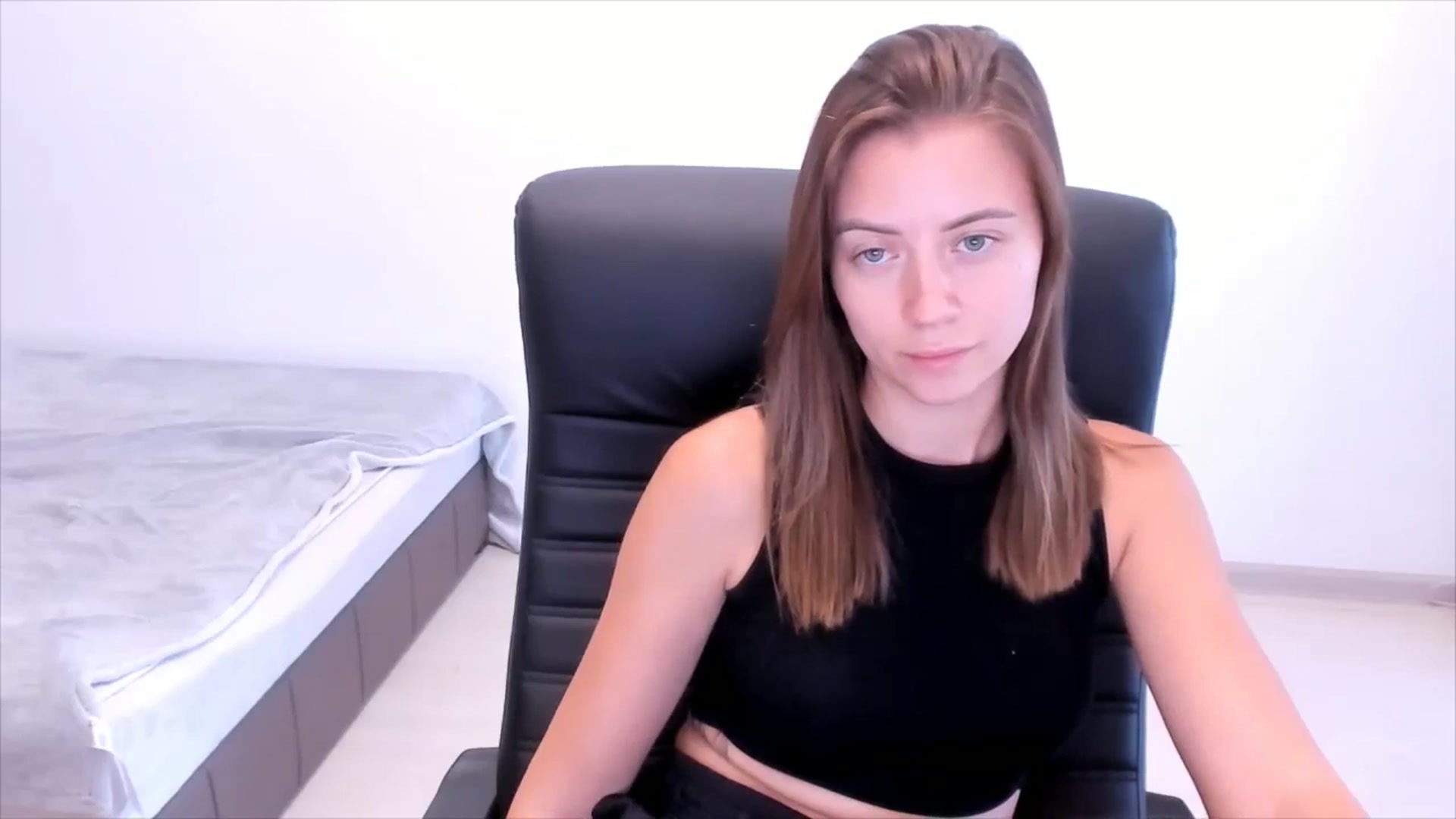 Gallery image thumbnail from Sulfate0's myfreecams stream on, 08/15/2024, 08:03 image 13 of 20