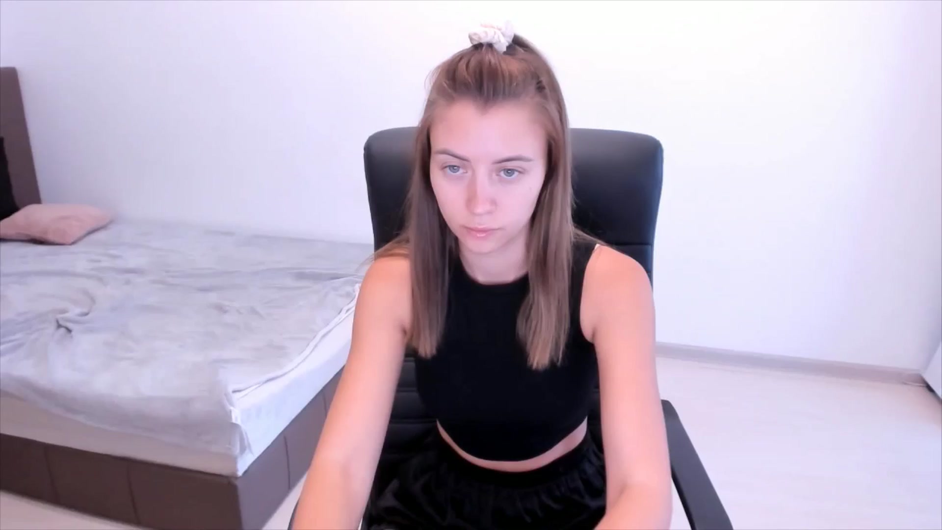 Gallery image thumbnail from Sulfate0's myfreecams stream on, 08/15/2024, 09:04 image 1 of 20