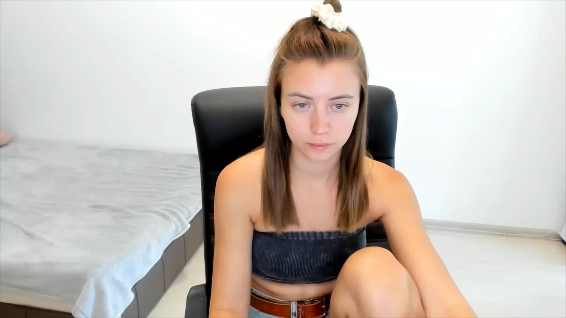 Gallery image thumbnail from Sulfate0's myfreecams stream on, 08/16/2024, 07:29 image 17 of 20