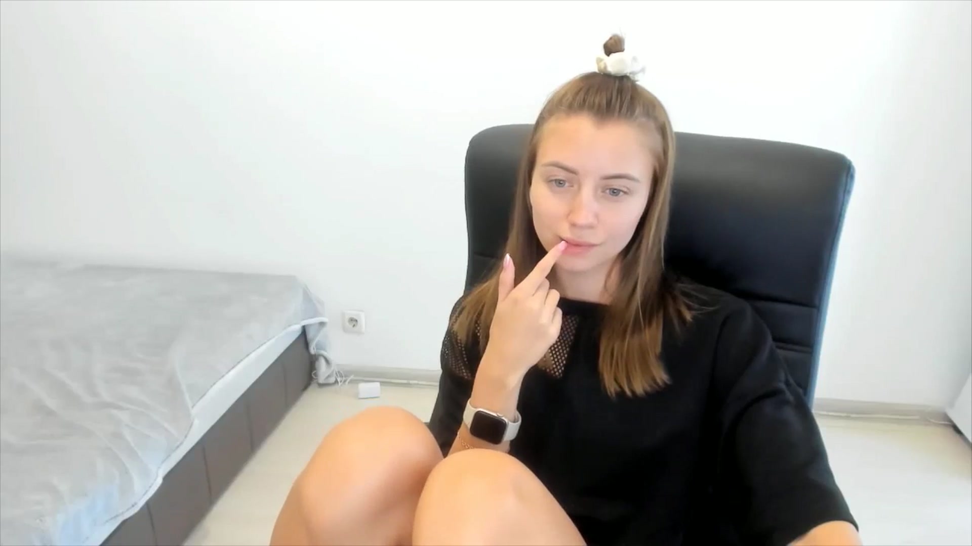 Gallery image thumbnail from Sulfate0's myfreecams stream on, 08/23/2024, 10:41 image 9 of 20