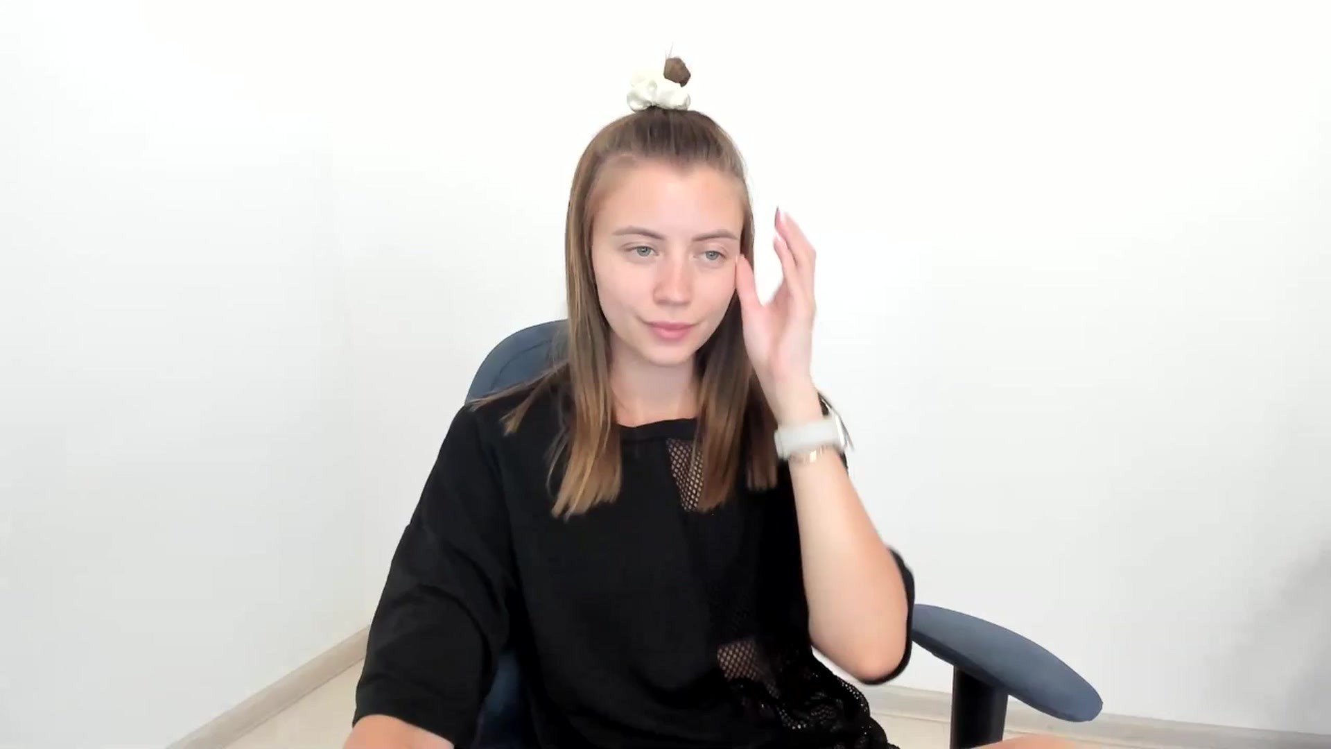 Gallery image thumbnail from Sulfate0's myfreecams stream on, 08/23/2024, 11:26 image 17 of 20