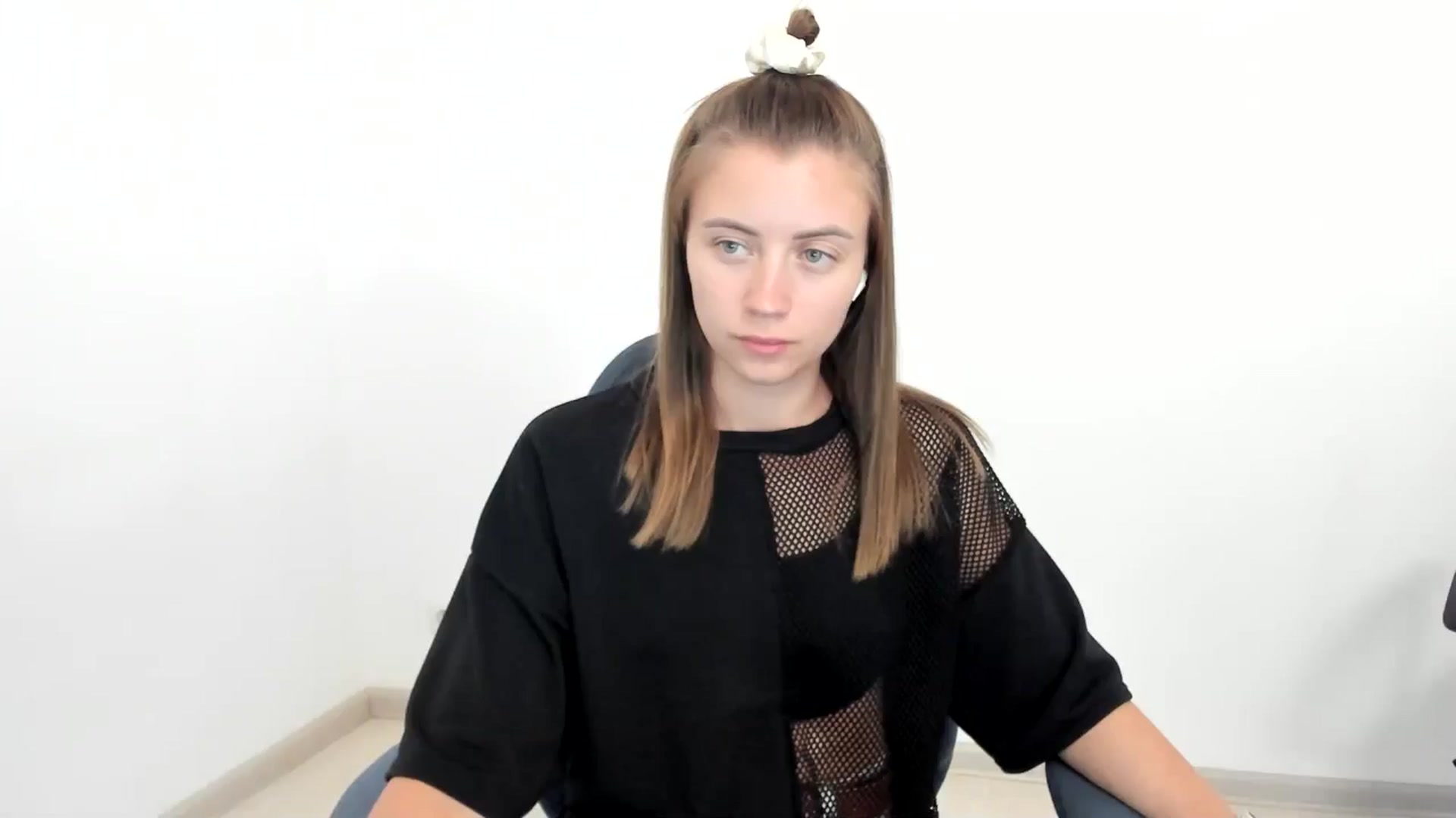 Gallery image thumbnail from Sulfate0's myfreecams stream on, 08/23/2024, 11:26 image 1 of 20