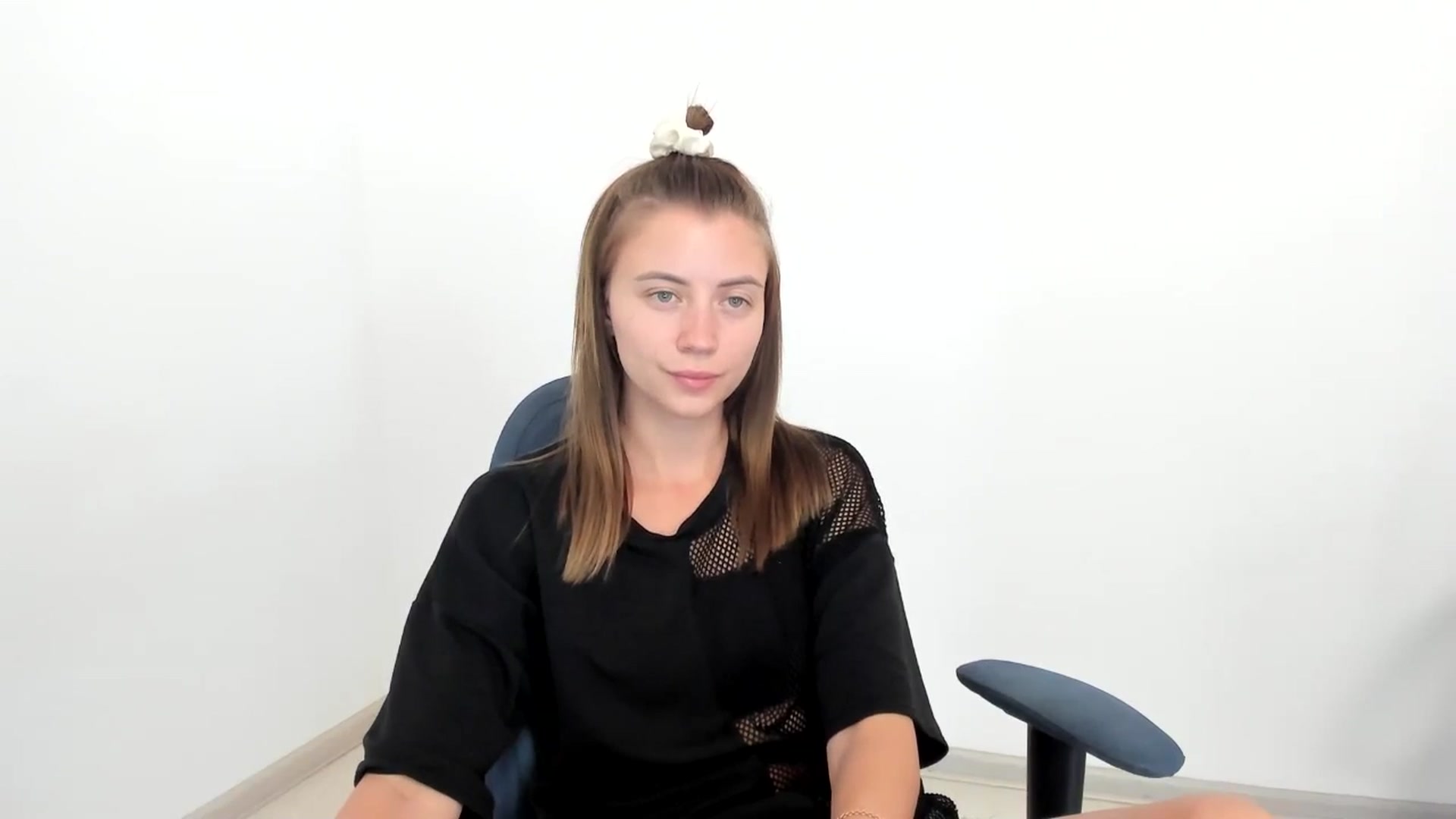 Gallery image thumbnail from Sulfate0's myfreecams stream on, 08/23/2024, 11:40 image 4 of 20