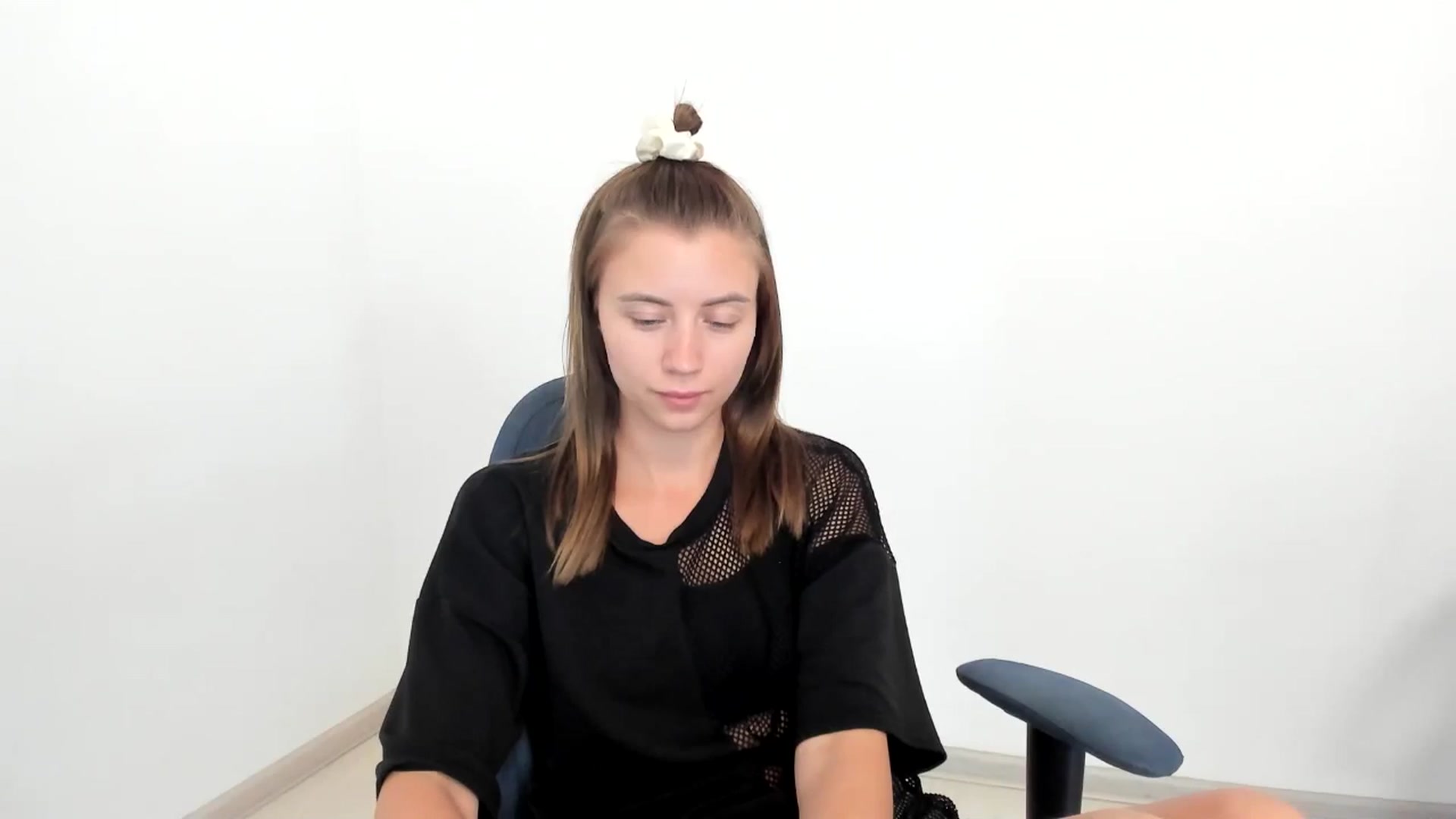 Gallery image thumbnail from Sulfate0's myfreecams stream on, 08/23/2024, 11:40 image 5 of 20