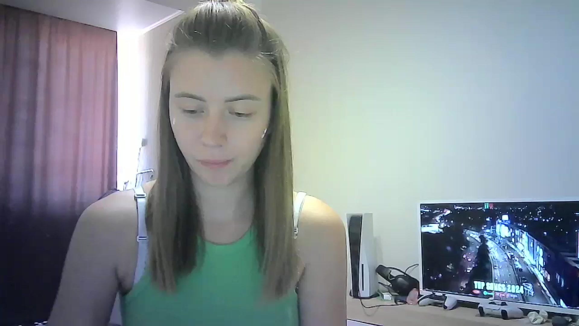 Gallery image thumbnail from Sulfate0's myfreecams stream on, 08/25/2024, 10:05 image 12 of 20