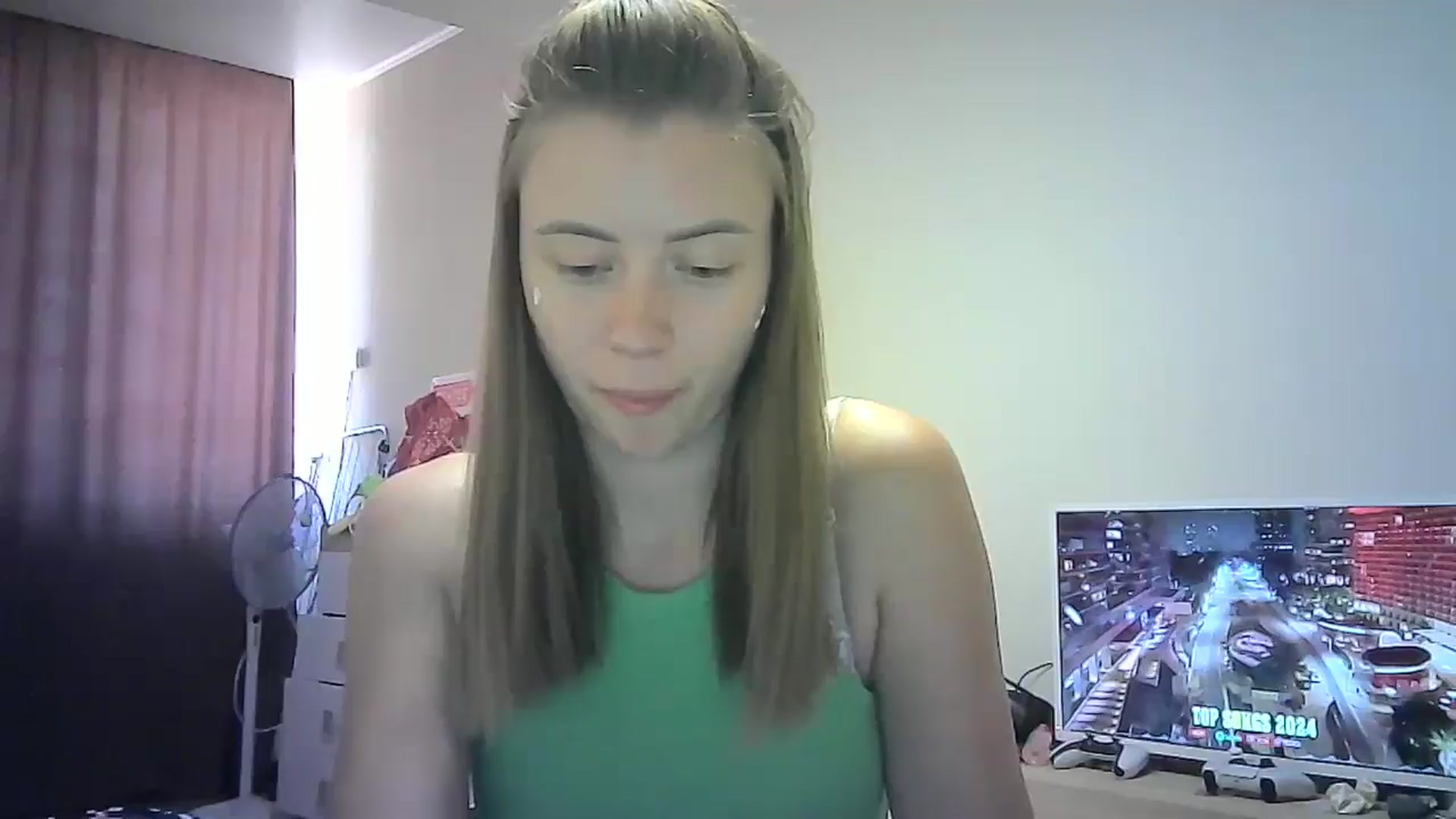 Gallery image thumbnail from Sulfate0's myfreecams stream on, 08/25/2024, 10:05 image 15 of 20
