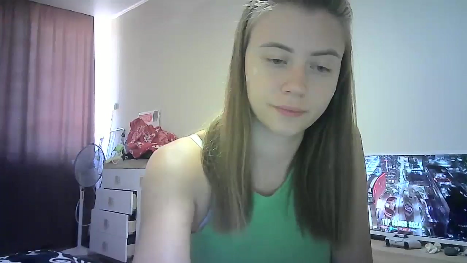 Gallery image thumbnail from Sulfate0's myfreecams stream on, 08/25/2024, 10:05 image 16 of 20