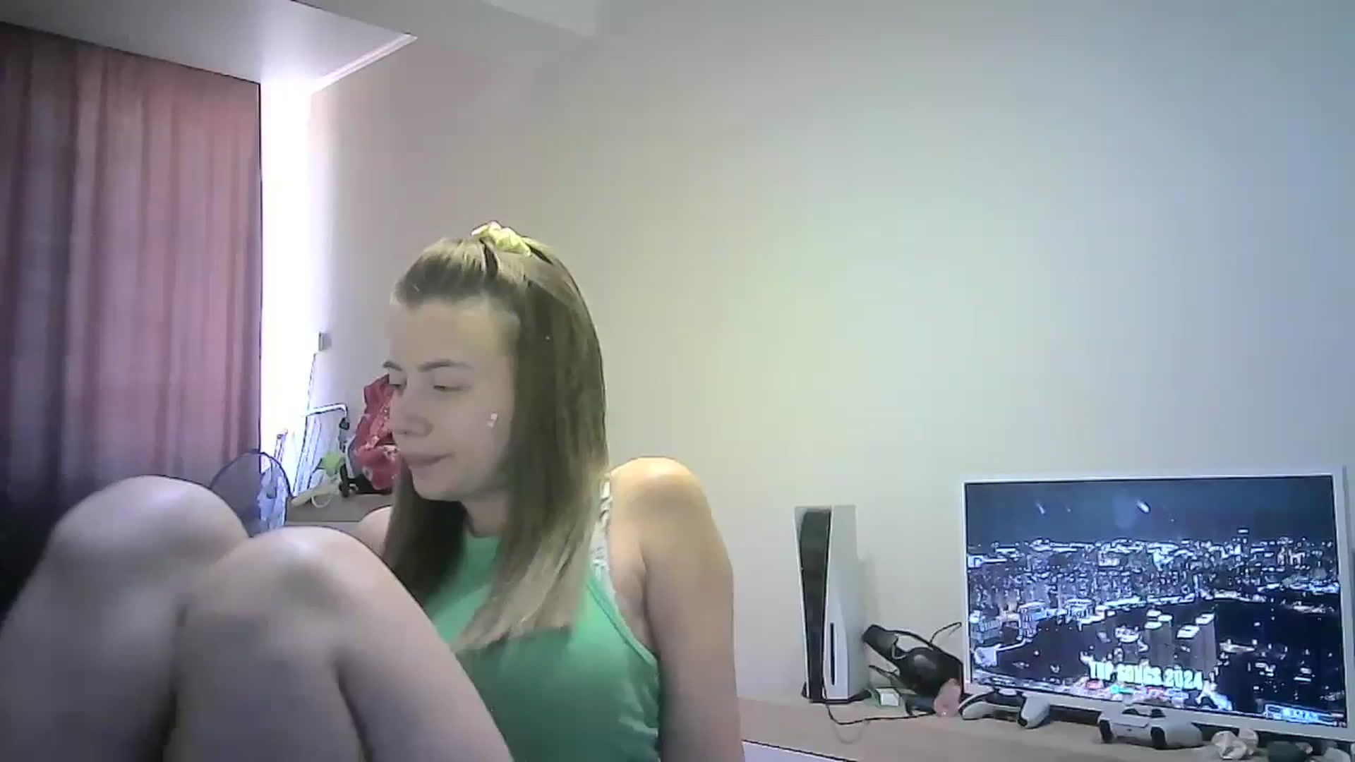 Gallery image thumbnail from Sulfate0's myfreecams stream on, 08/25/2024, 10:05 image 4 of 20