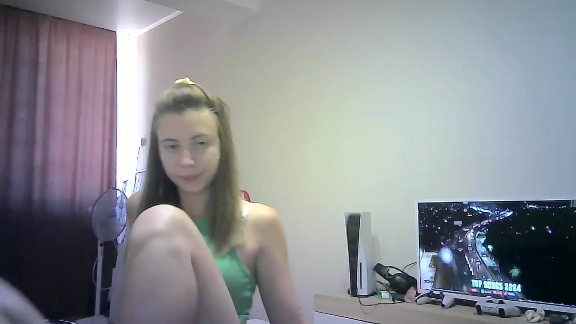 Gallery image thumbnail from Sulfate0's myfreecams stream on, 08/25/2024, 10:05 image 14 of 20