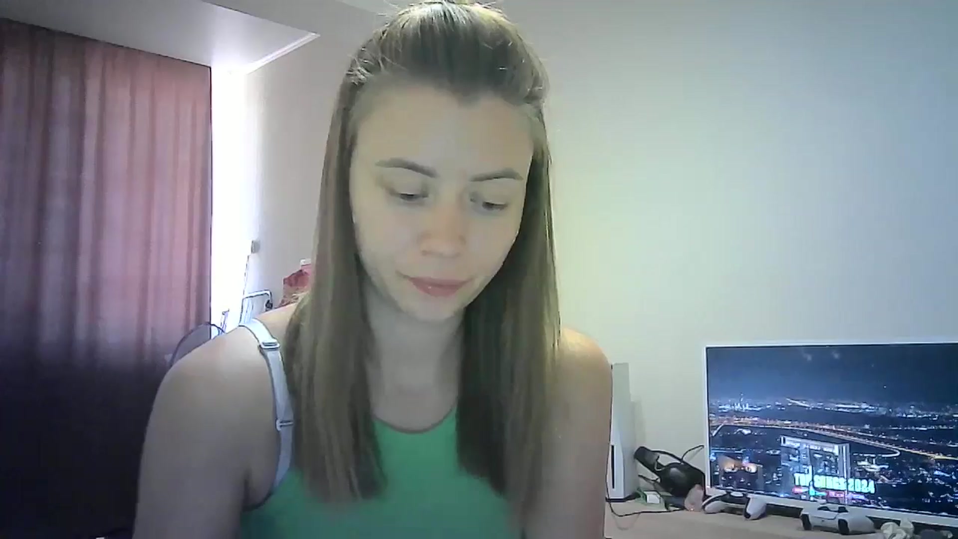 Gallery image thumbnail from Sulfate0's myfreecams stream on, 08/25/2024, 10:37 image 4 of 20