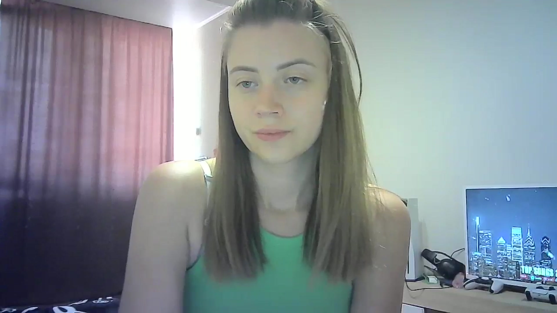 Gallery image thumbnail from Sulfate0's myfreecams stream on, 08/25/2024, 10:37 image 9 of 20
