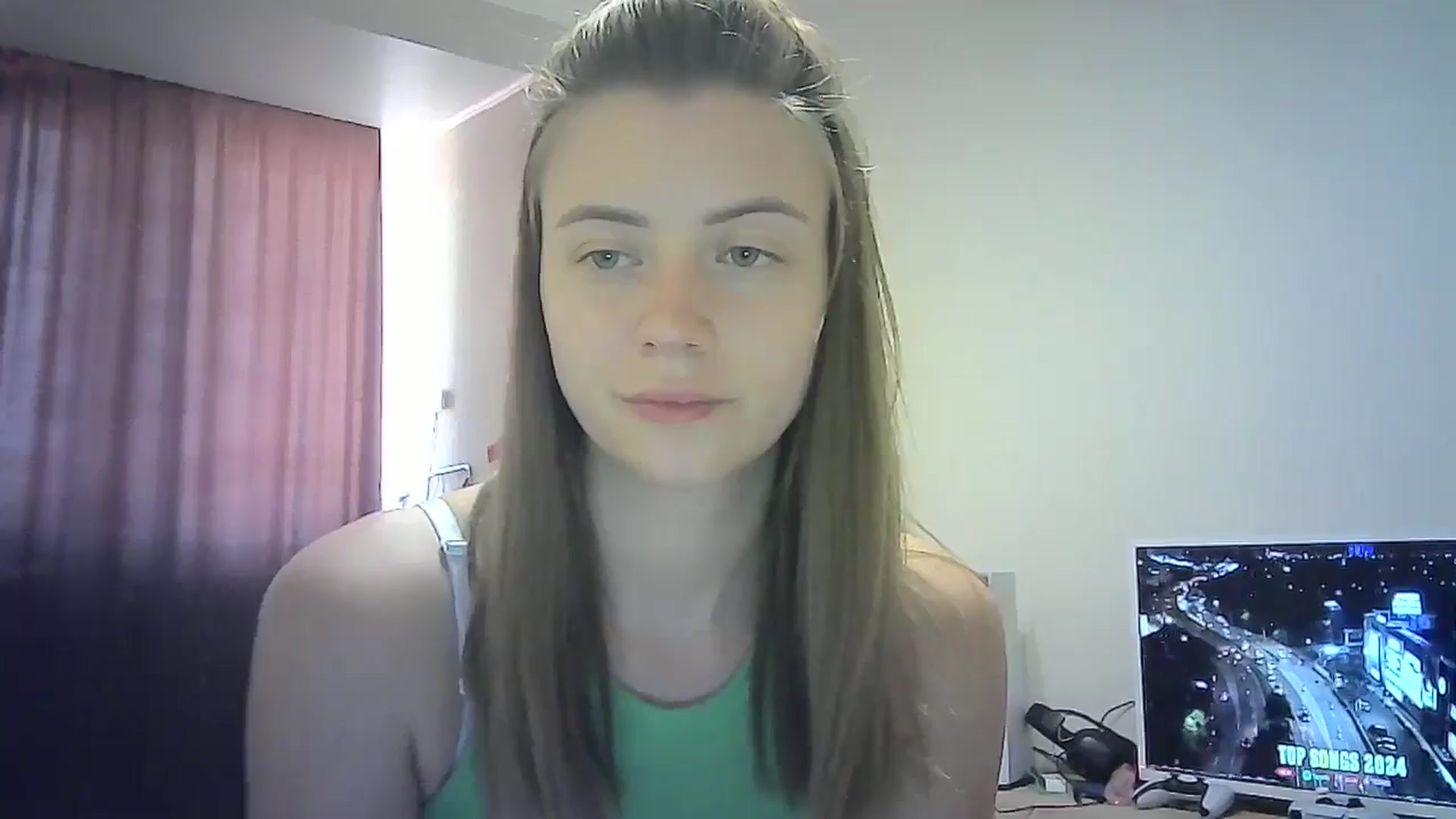 Gallery image thumbnail from Sulfate0's myfreecams stream on, 08/25/2024, 10:37 image 12 of 20