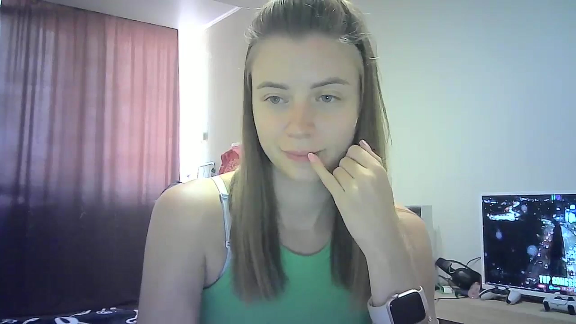 Gallery image thumbnail from Sulfate0's myfreecams stream on, 08/25/2024, 10:37 image 11 of 20
