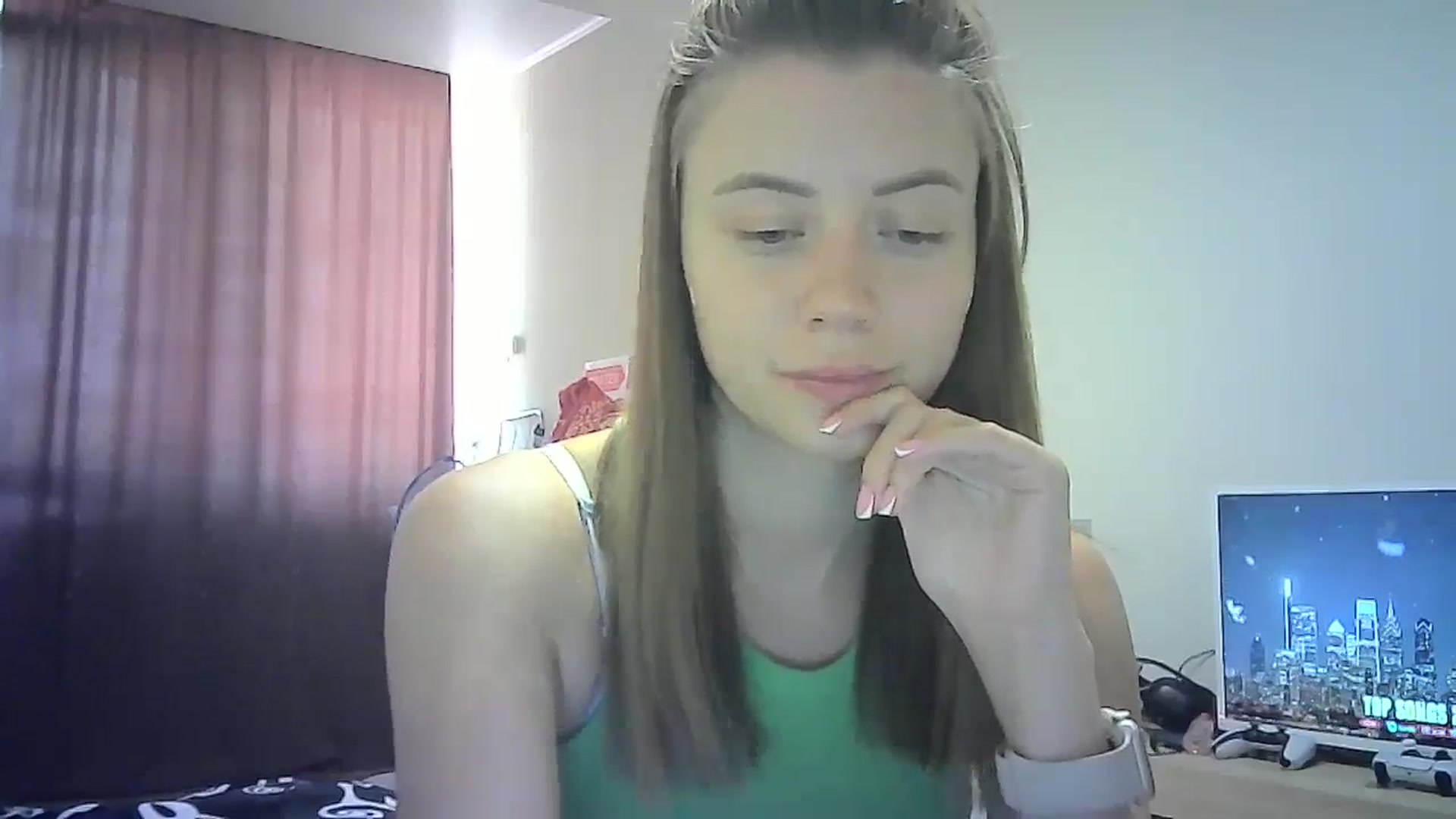 Gallery image thumbnail from Sulfate0's myfreecams stream on, 08/25/2024, 10:37 image 10 of 20