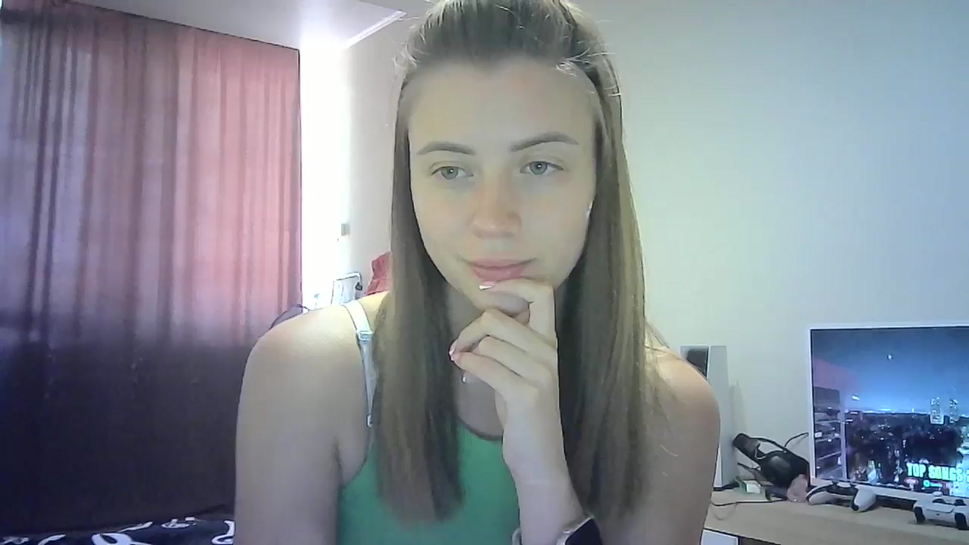 Gallery image thumbnail from Sulfate0's myfreecams stream on, 08/25/2024, 10:37 image 8 of 20