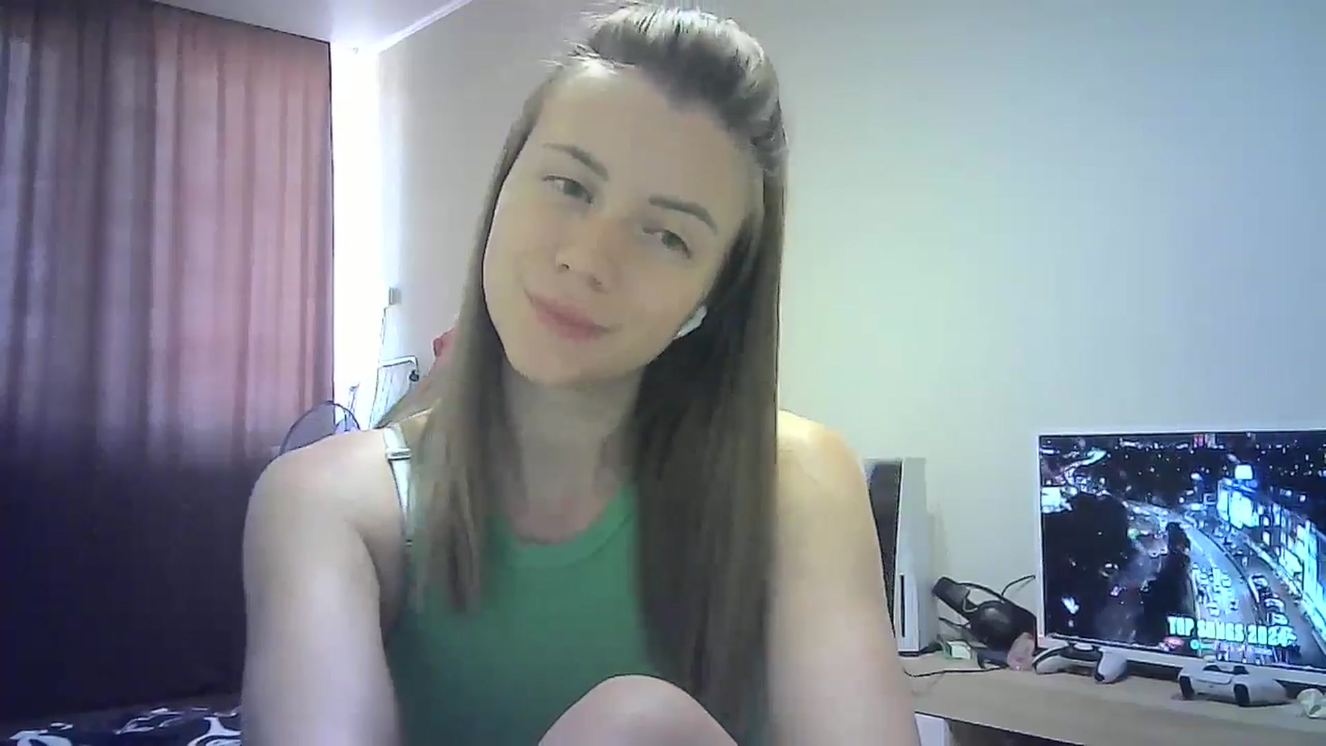 Gallery image thumbnail from Sulfate0's myfreecams stream on, 08/25/2024, 11:16 image 12 of 20
