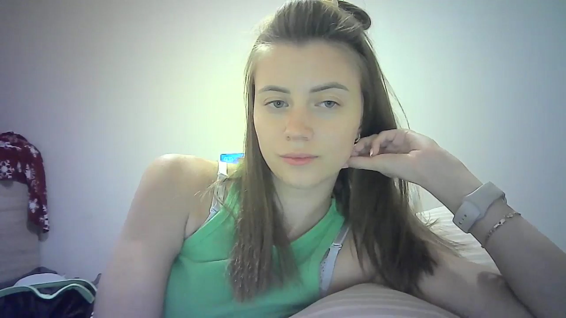Gallery image thumbnail from Sulfate0's myfreecams stream on, 08/26/2024, 09:35 image 15 of 20