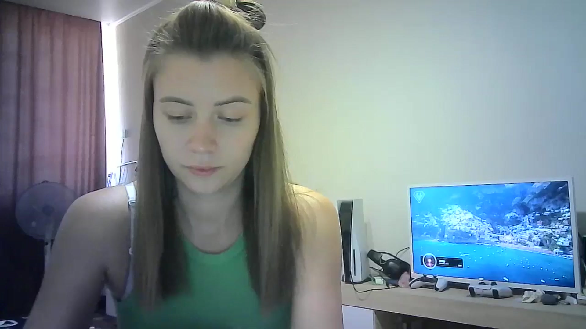 Gallery image thumbnail from Sulfate0's myfreecams stream on, 08/26/2024, 09:35 image 7 of 20