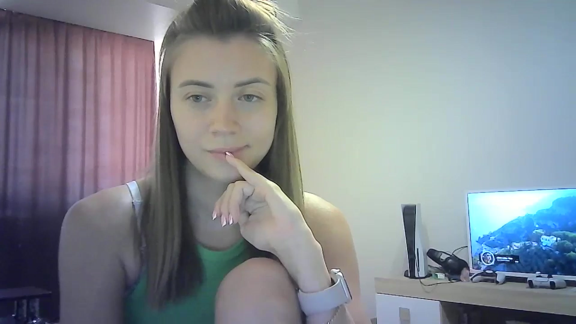 Gallery image thumbnail from Sulfate0's myfreecams stream on, 08/26/2024, 10:02 image 19 of 20