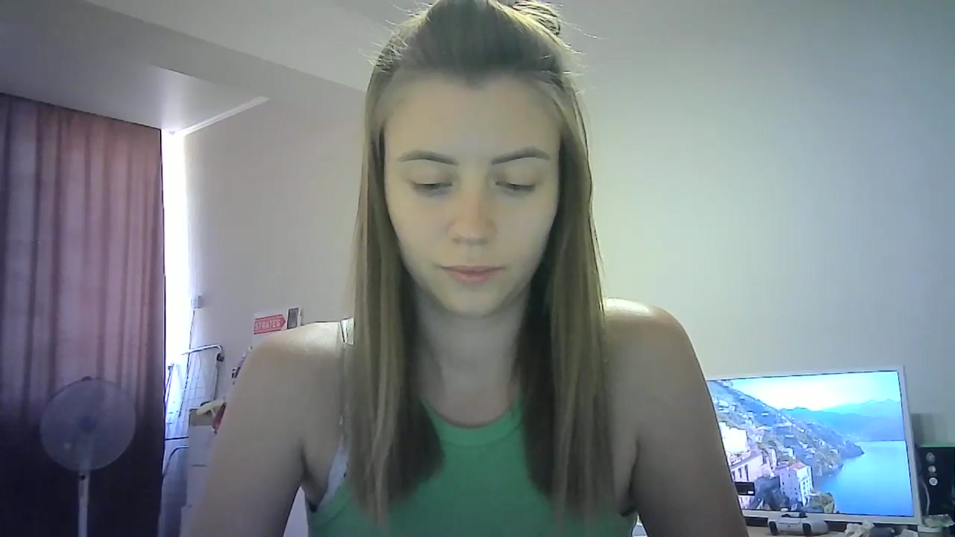 Gallery image thumbnail from Sulfate0's myfreecams stream on, 08/26/2024, 10:02 image 14 of 20