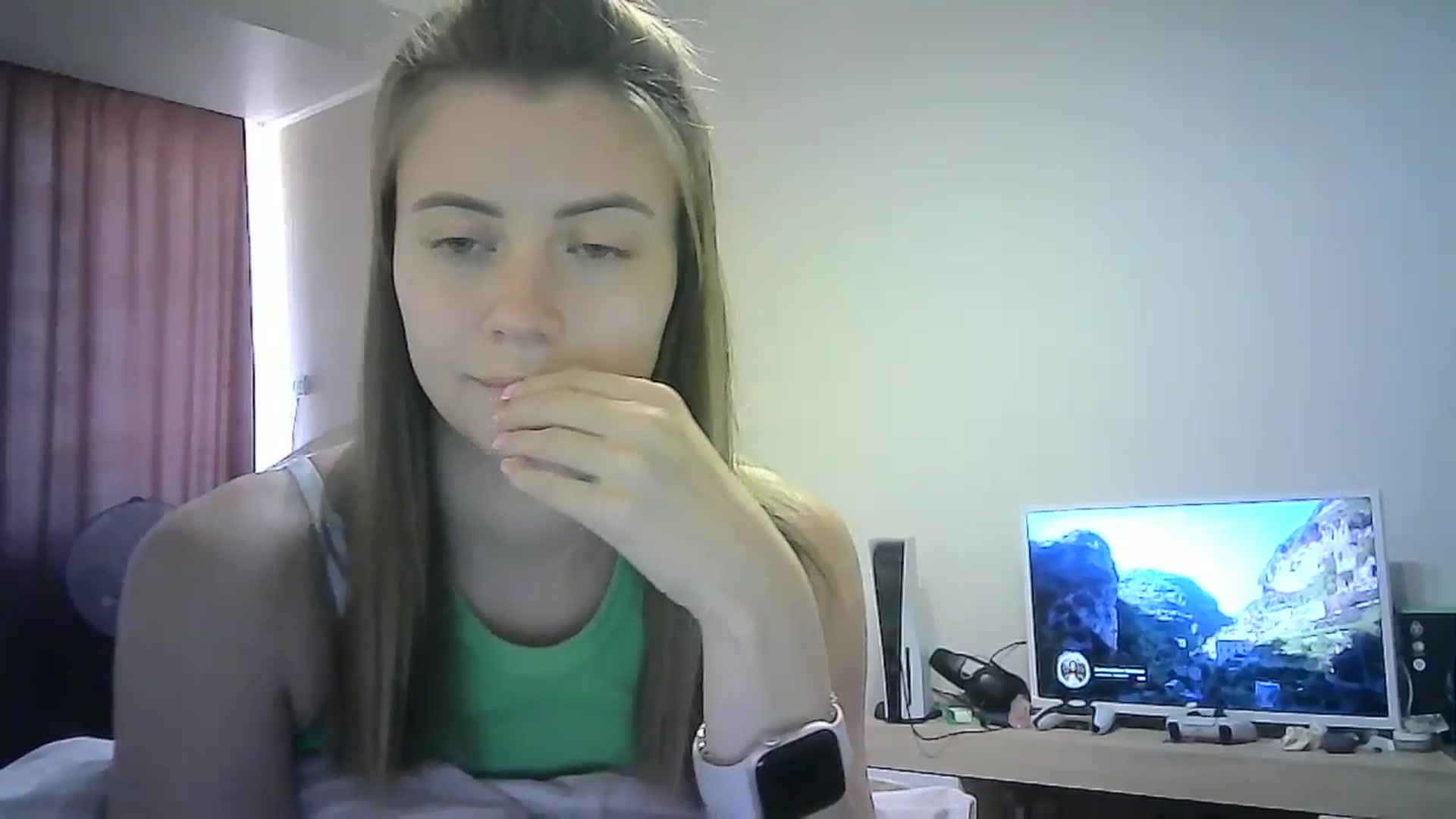 Gallery image thumbnail from Sulfate0's myfreecams stream on, 08/26/2024, 10:02 image 2 of 20