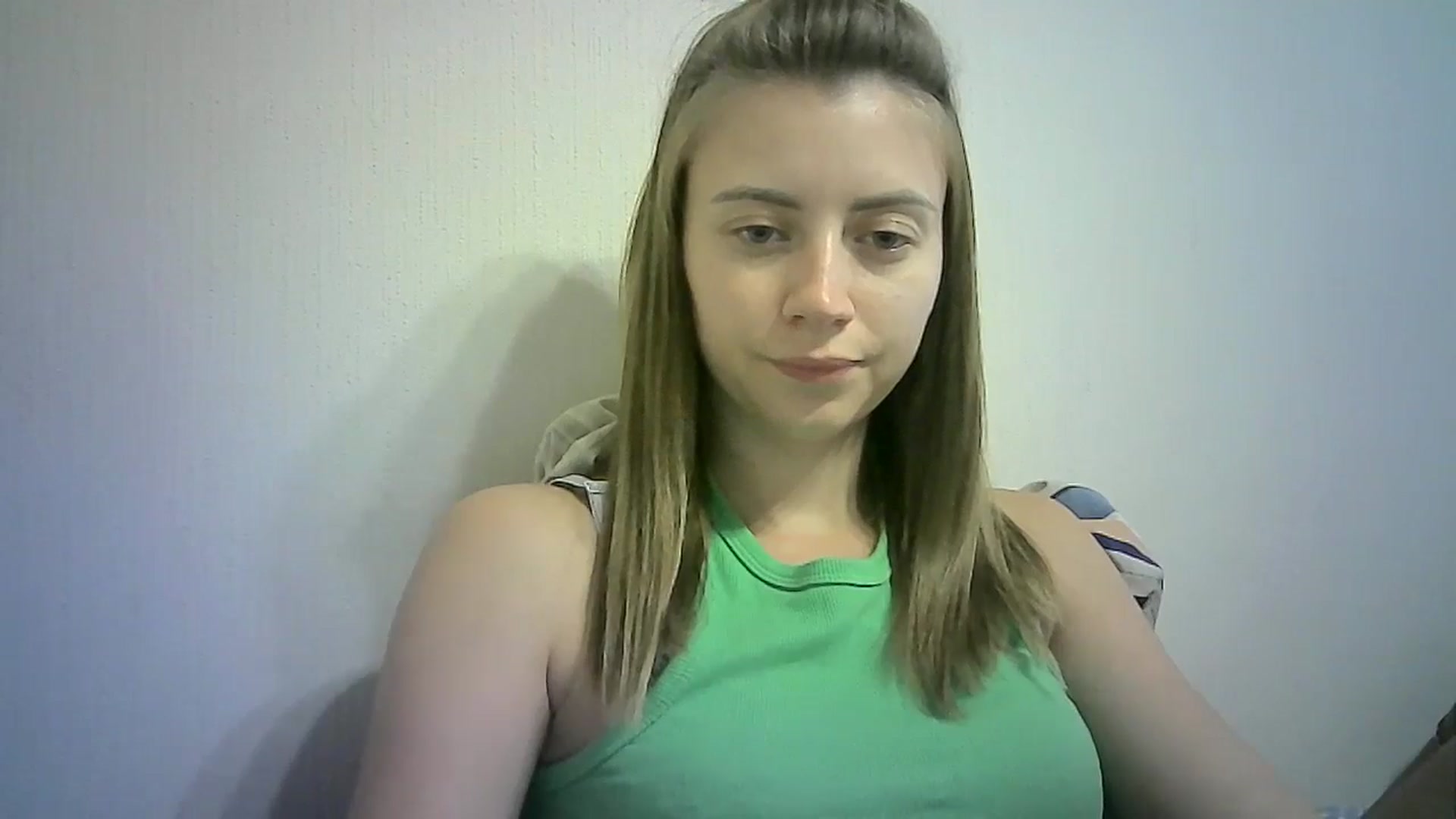 Gallery image thumbnail from Sulfate0's myfreecams stream on, 08/26/2024, 11:32 image 17 of 20