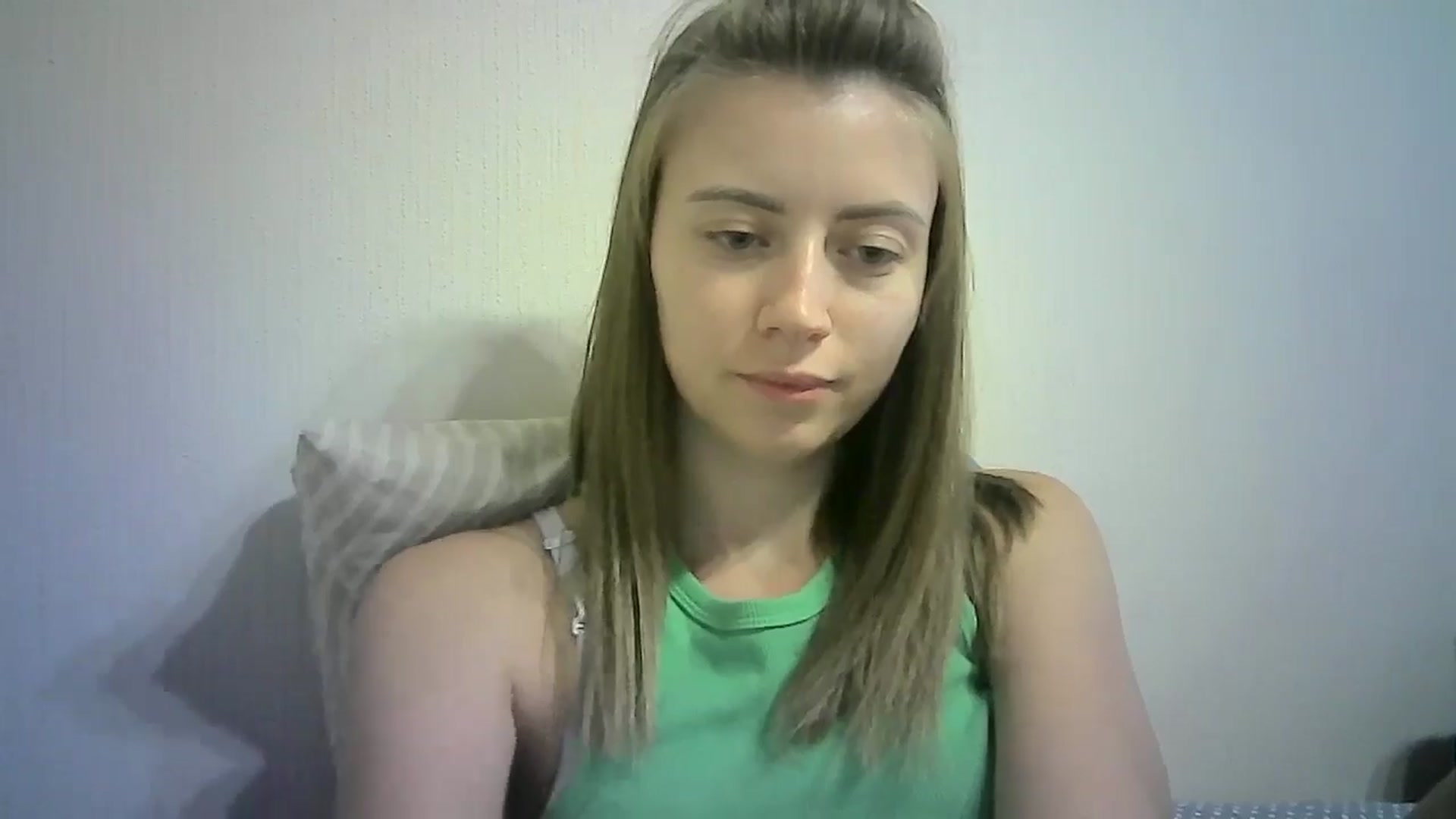 Gallery image thumbnail from Sulfate0's myfreecams stream on, 08/26/2024, 11:32 image 5 of 20