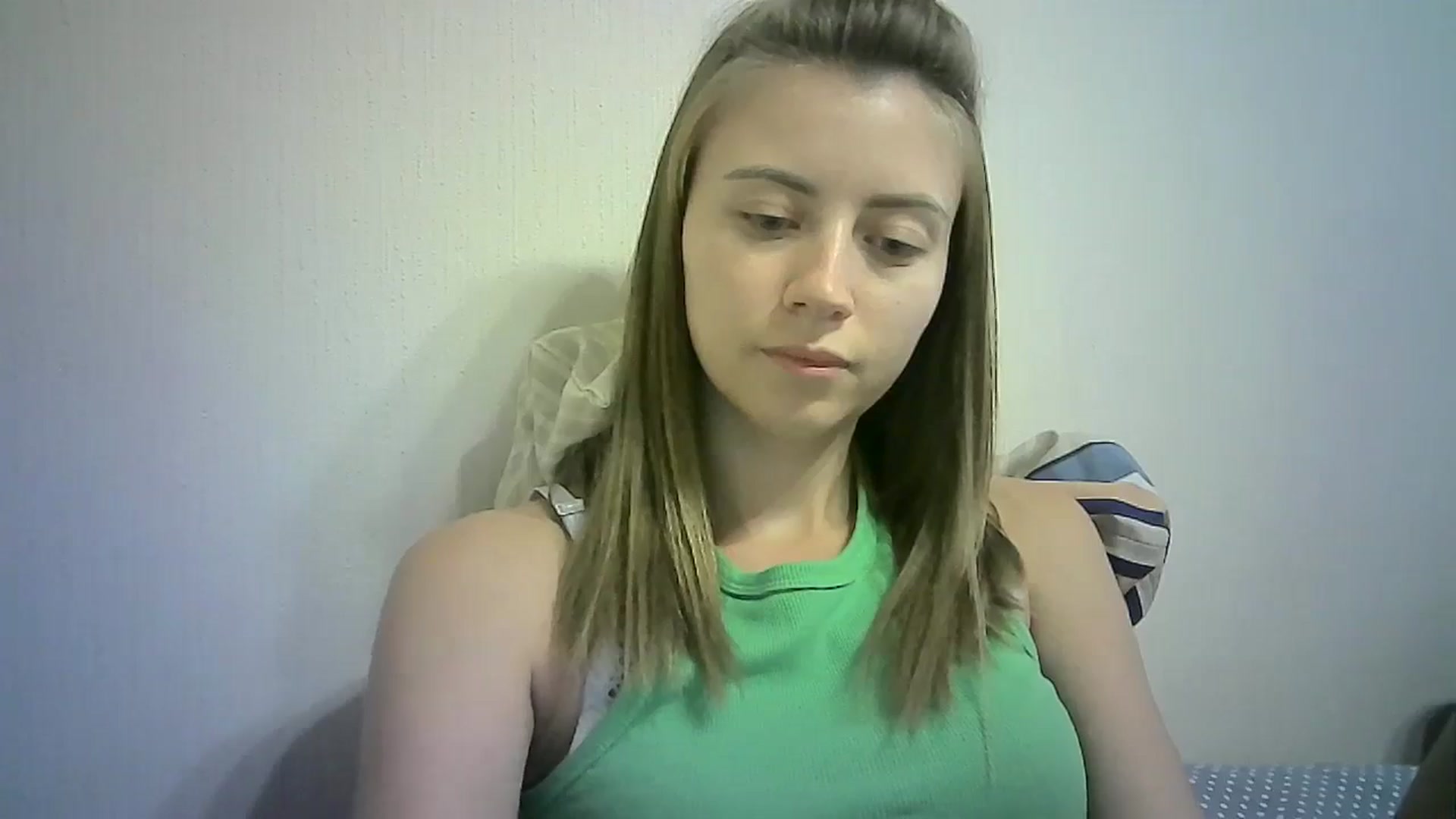Gallery image thumbnail from Sulfate0's myfreecams stream on, 08/26/2024, 11:32 image 12 of 20