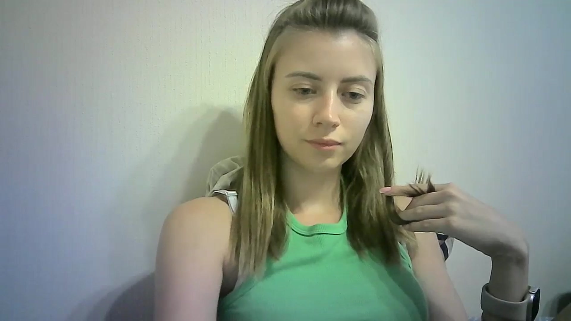 Gallery image thumbnail from Sulfate0's myfreecams stream on, 08/26/2024, 11:32 image 18 of 20