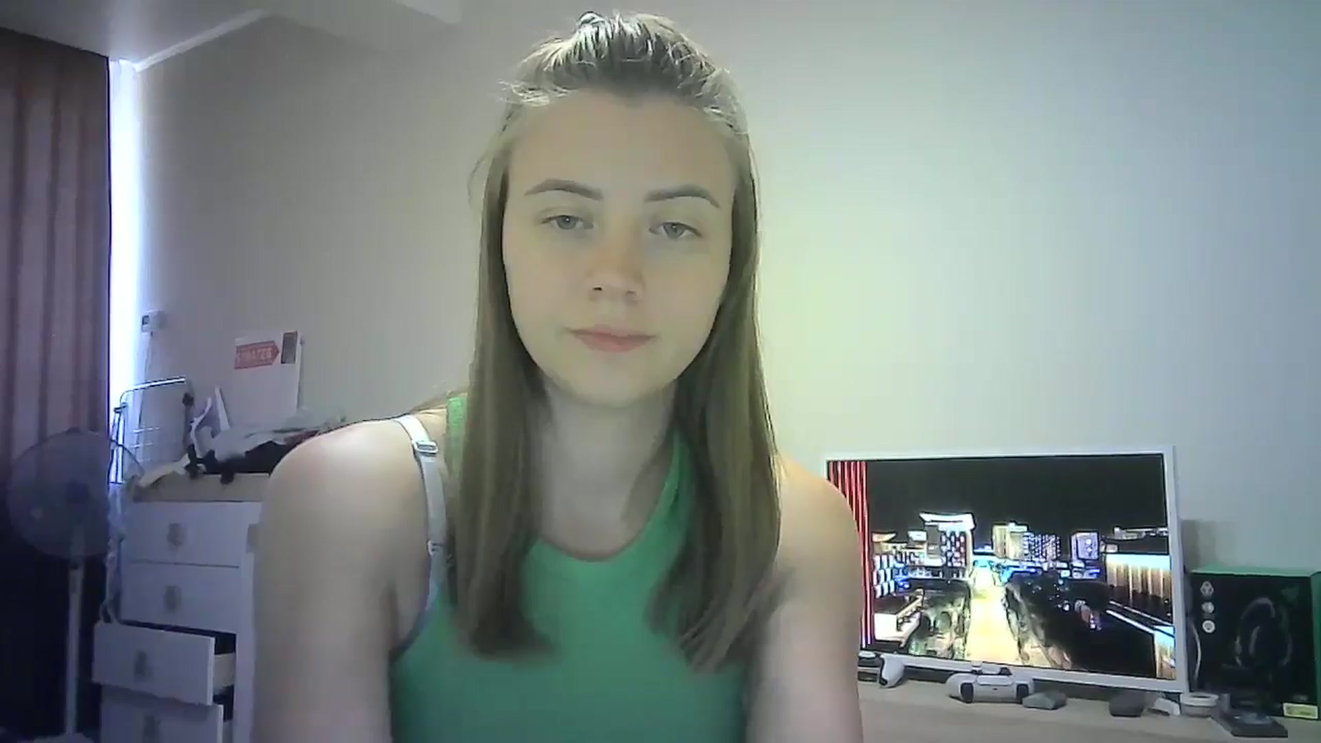 Gallery image thumbnail from Sulfate0's myfreecams stream on, 08/31/2024, 10:53 image 17 of 20